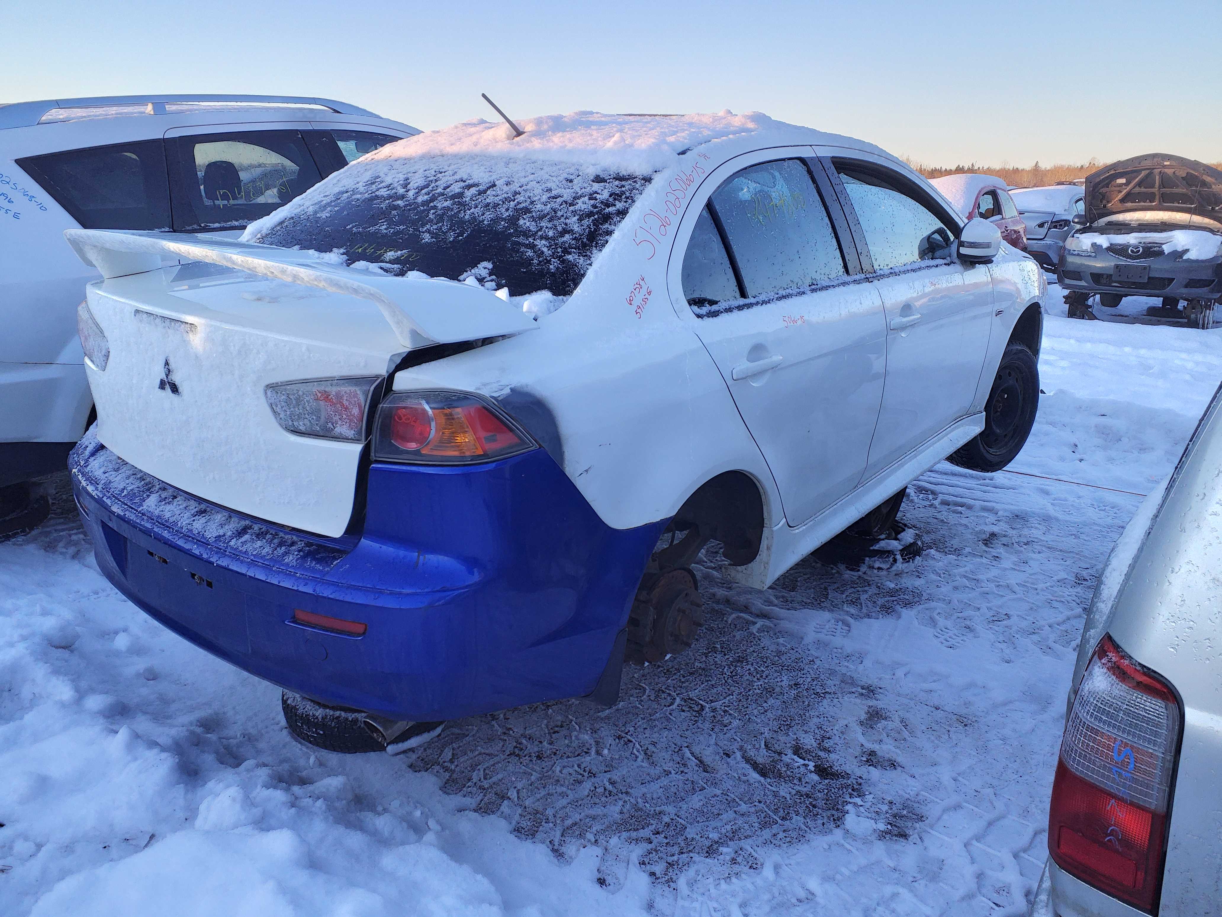 MITSUBISHI LANCER 2015