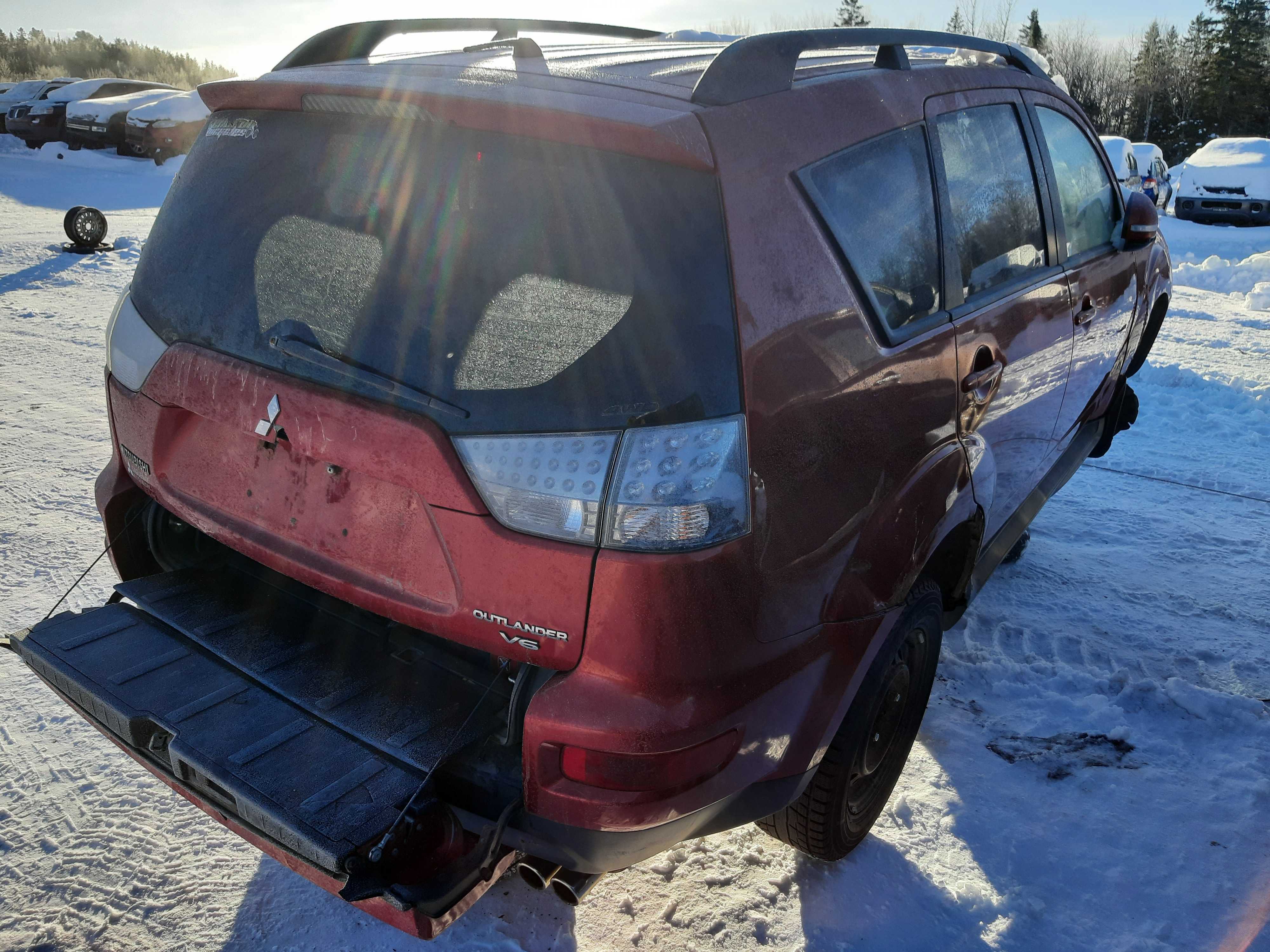 MITSUBISHI OUTLANDER 2010