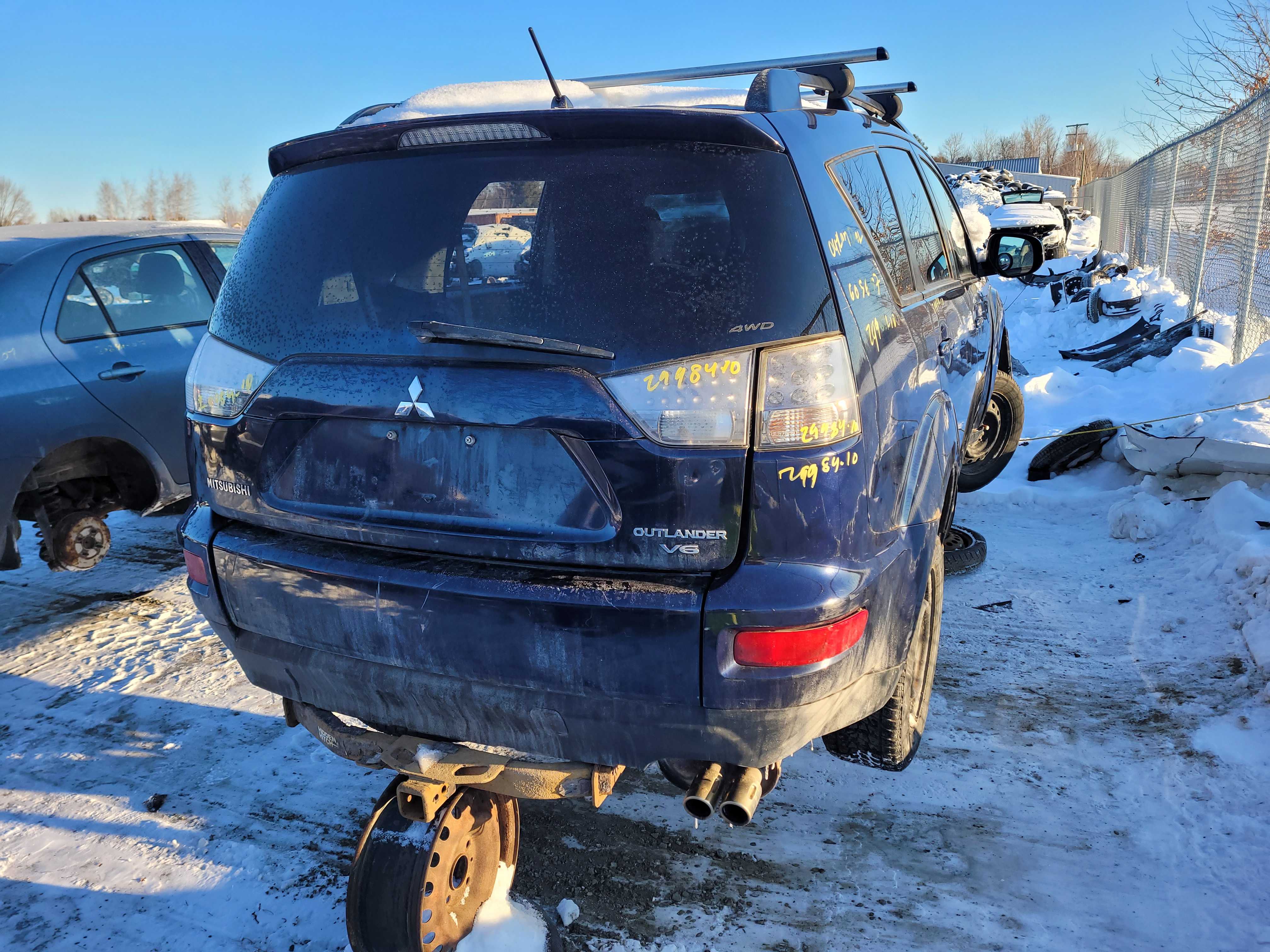 MITSUBISHI OUTLANDER 2010