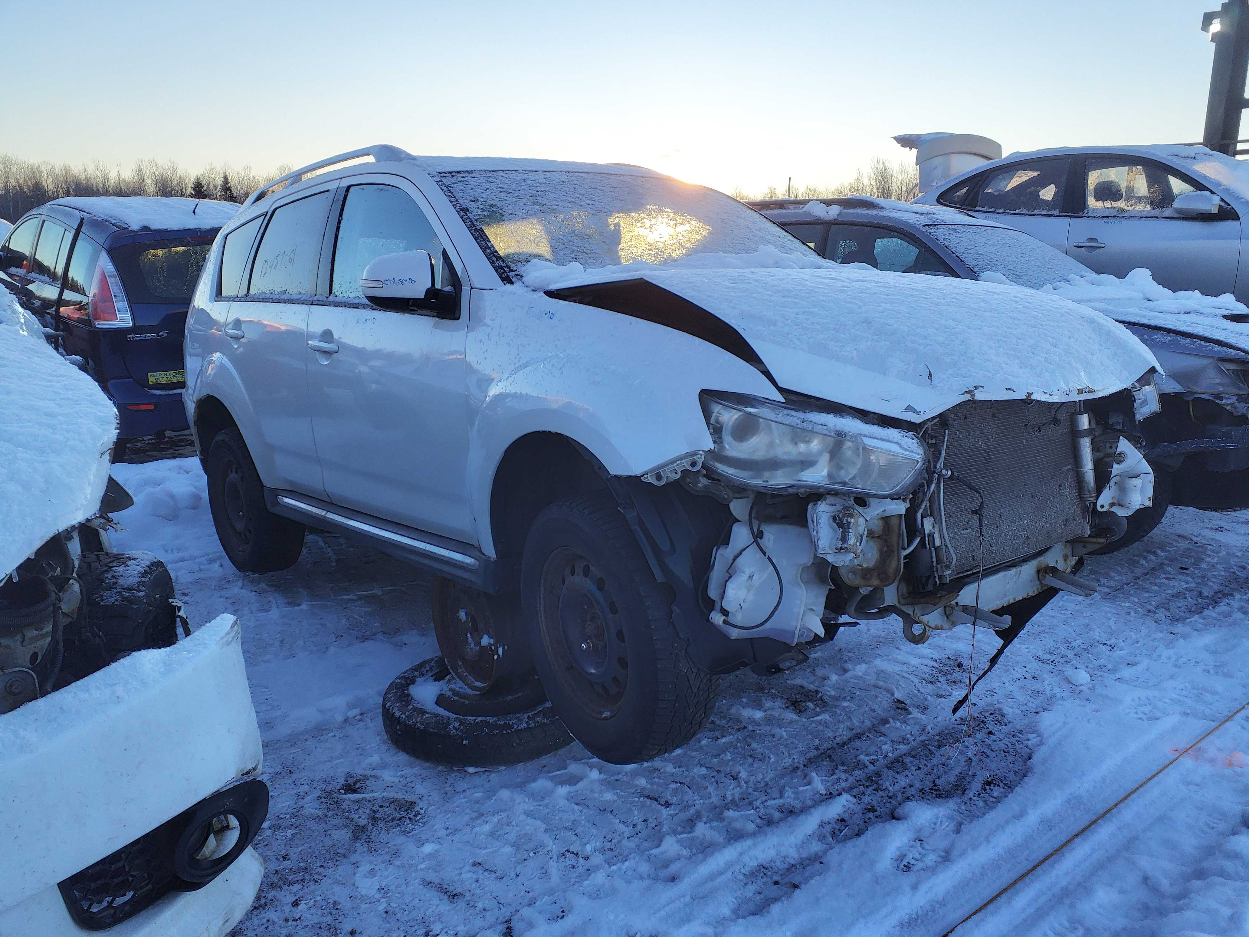 MITSUBISHI OUTLANDER 2010