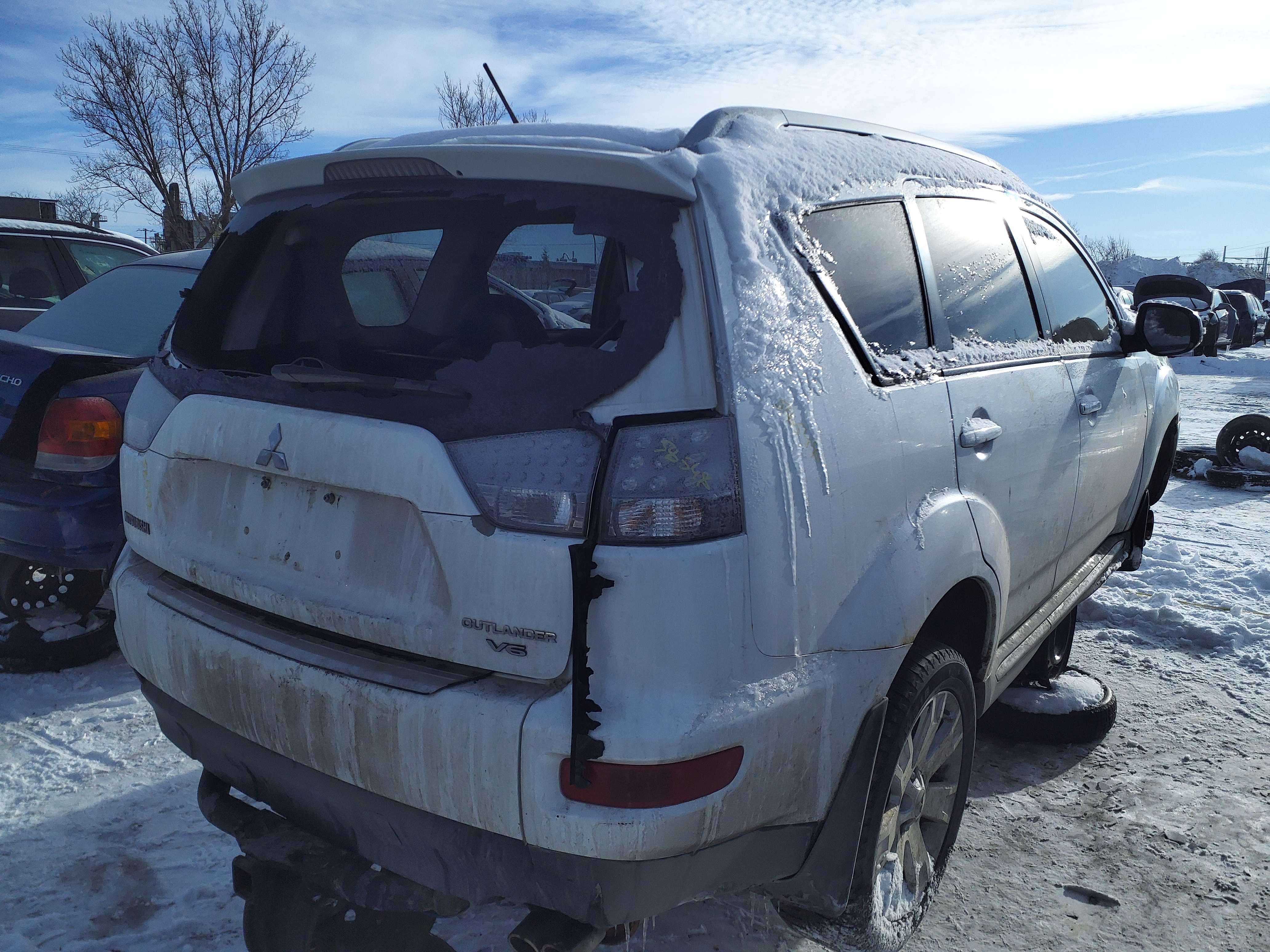 MITSUBISHI OUTLANDER 2010