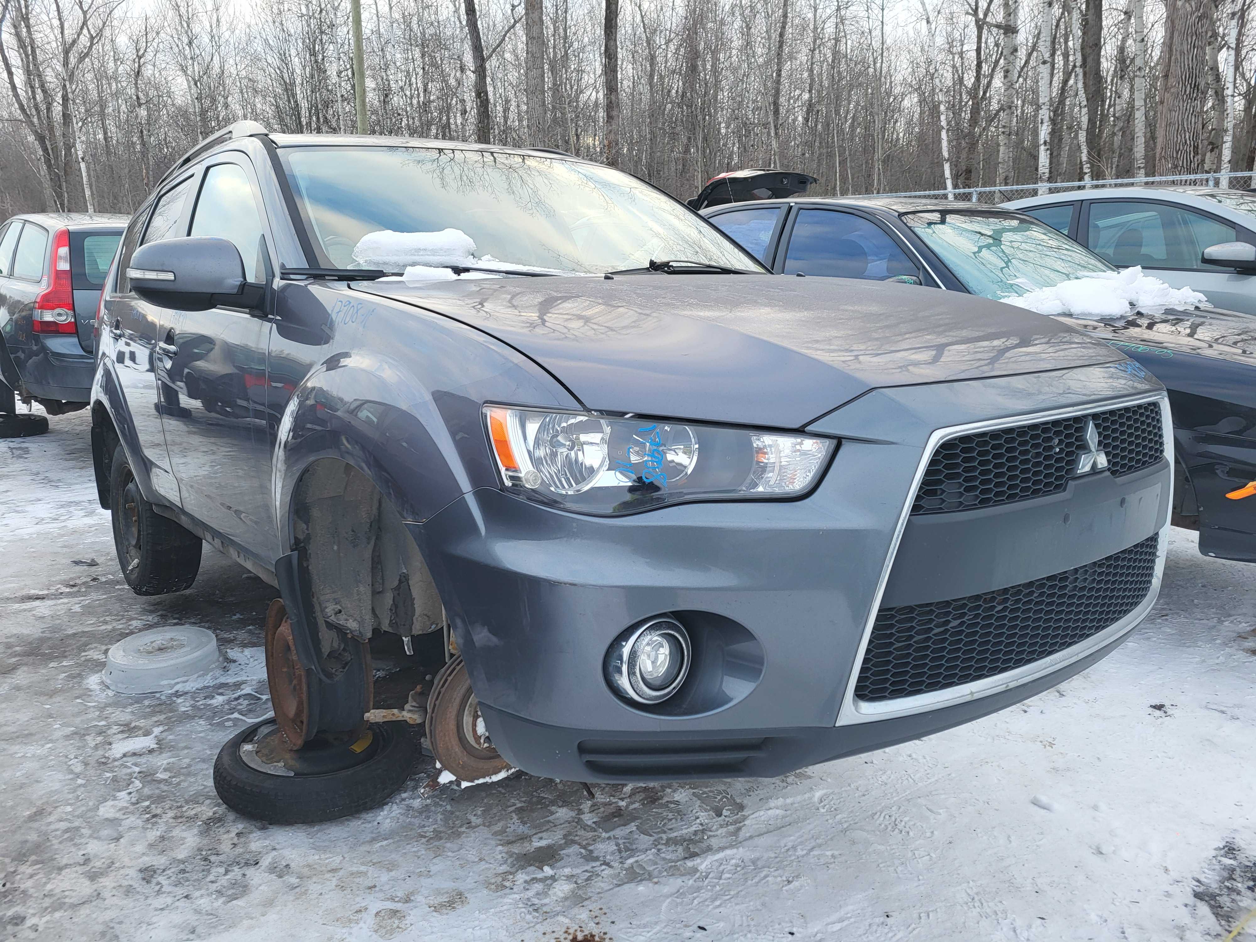 MITSUBISHI OUTLANDER 2010