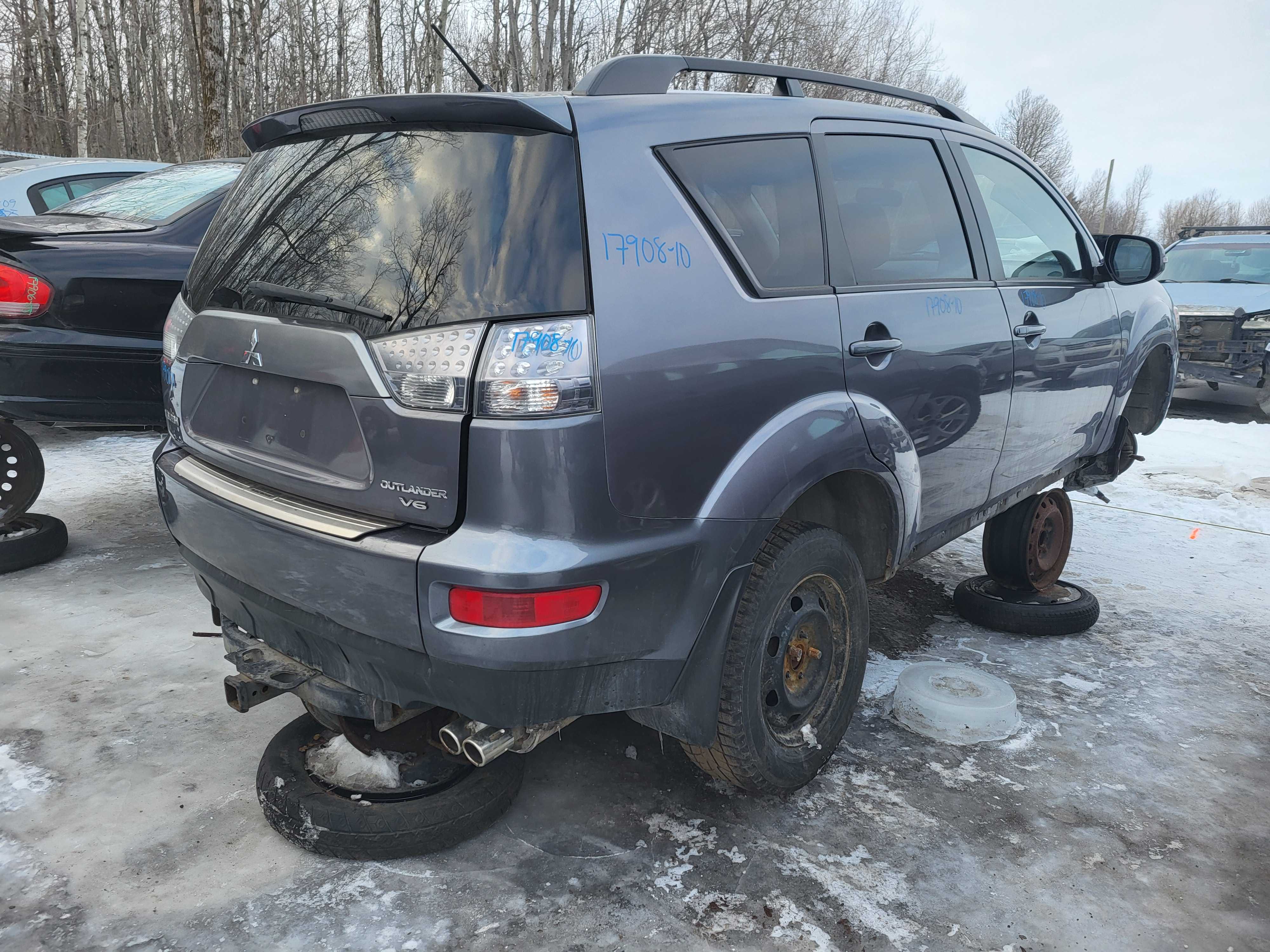 MITSUBISHI OUTLANDER 2010