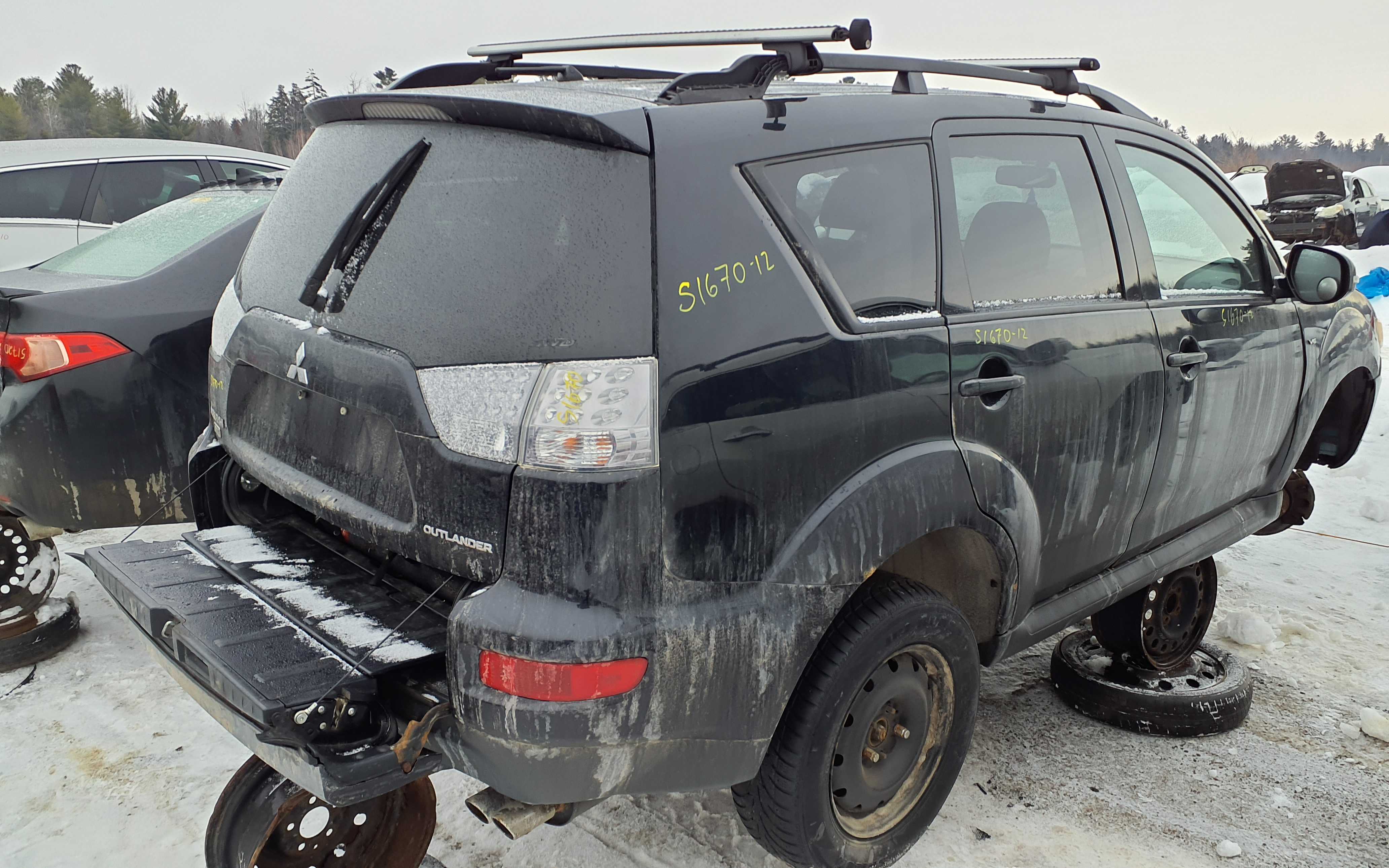 MITSUBISHI OUTLANDER 2012