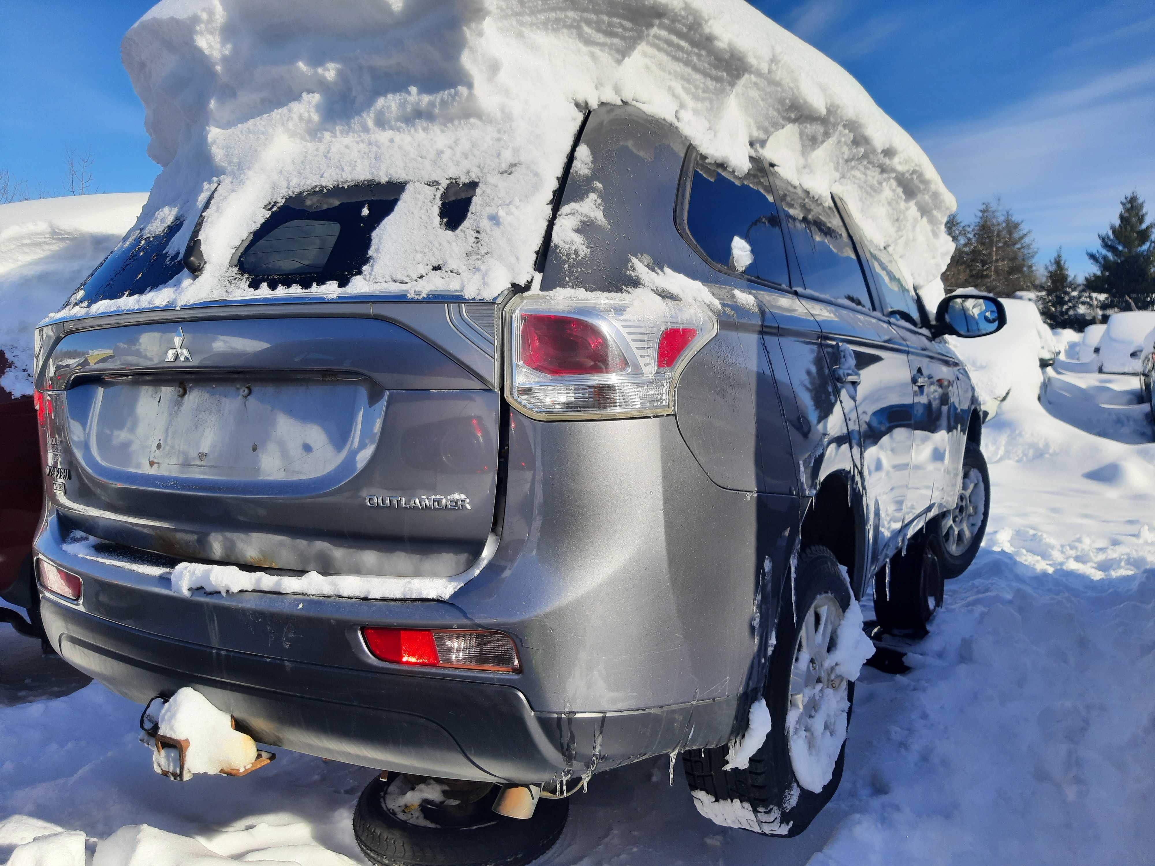 MITSUBISHI OUTLANDER 2014