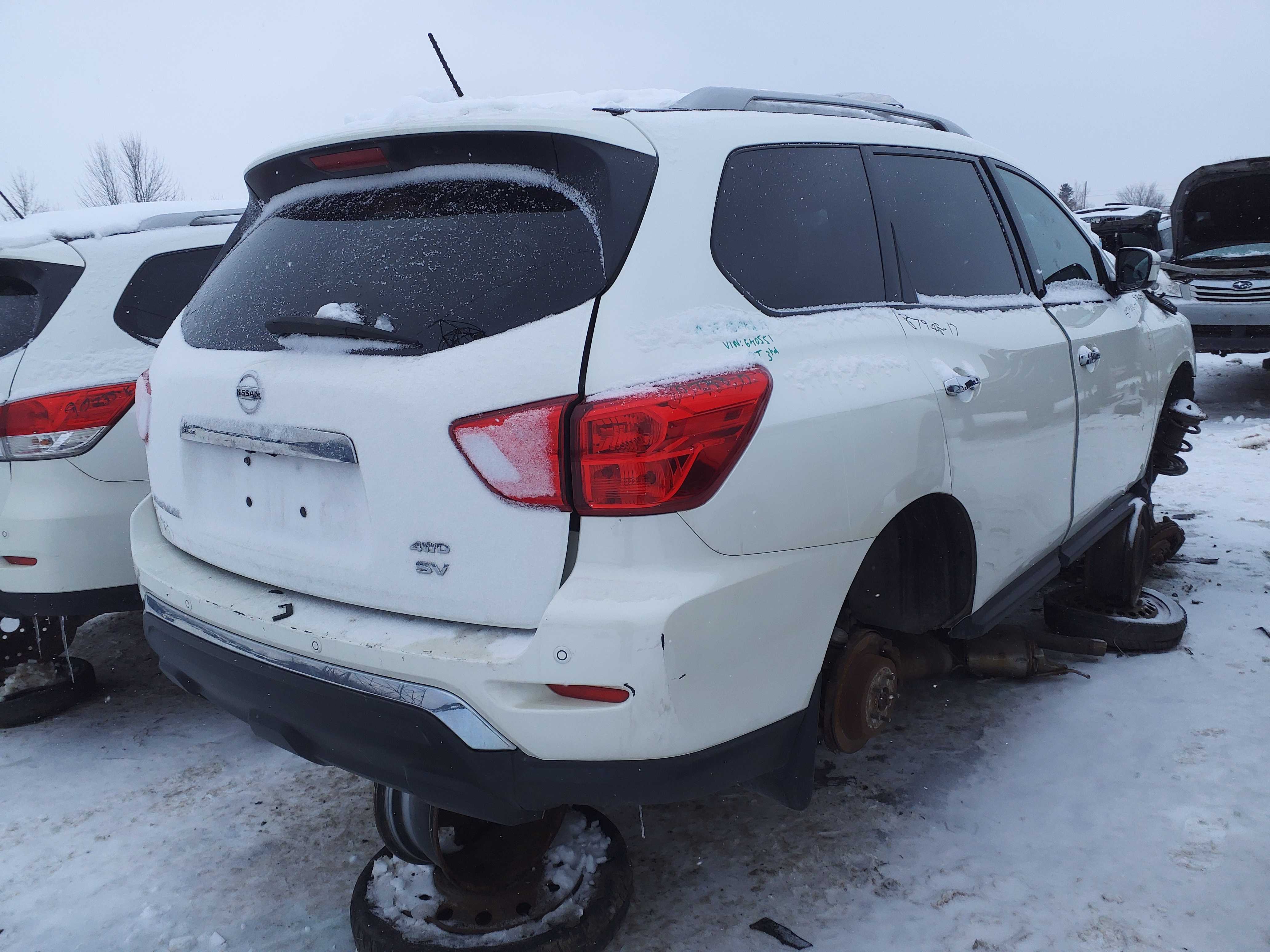 NISSAN PATHFINDER 2017