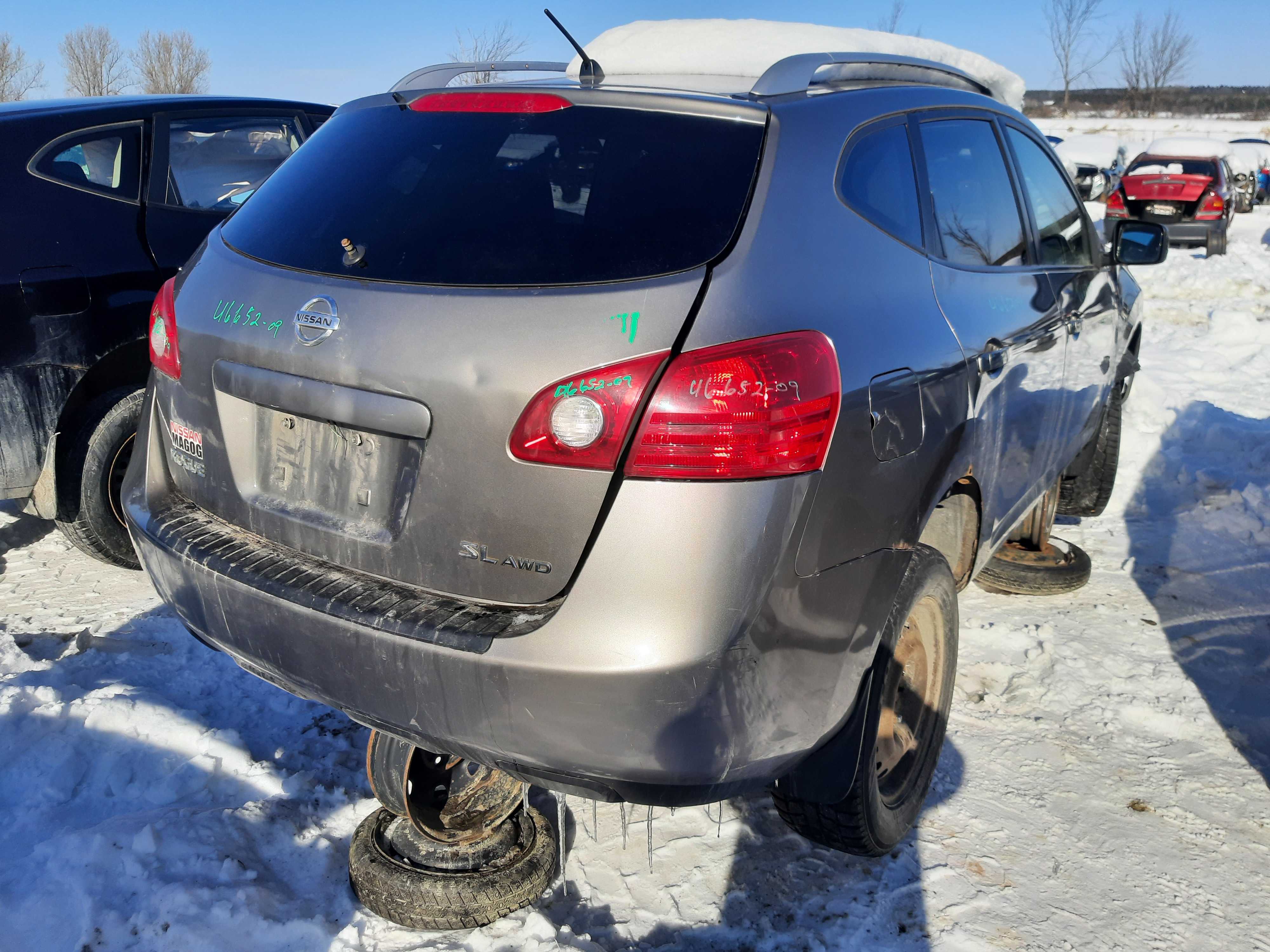 NISSAN ROGUE 2009