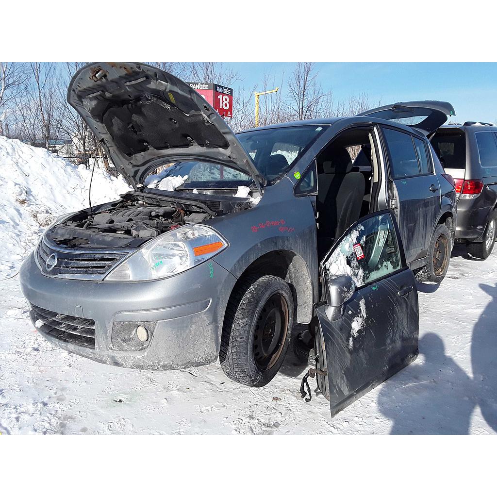 NISSAN VERSA 2010