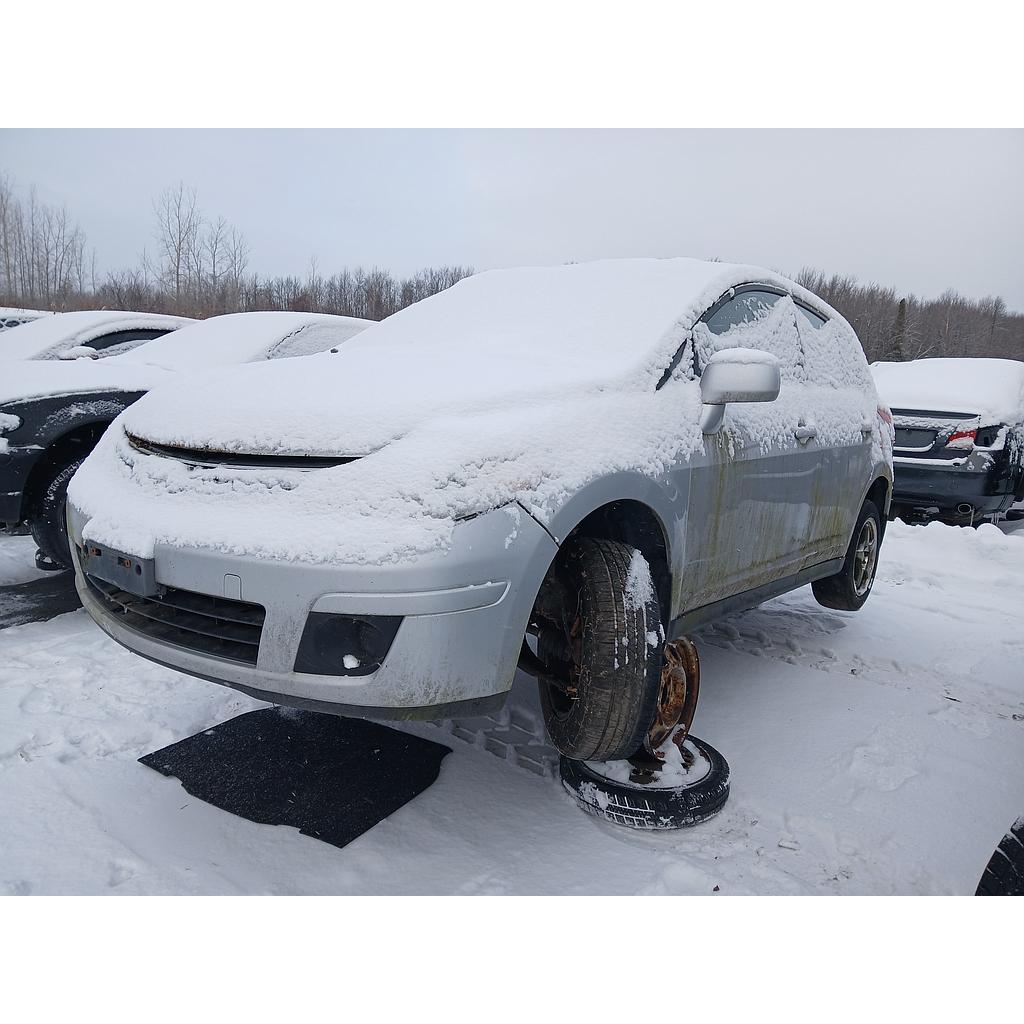 NISSAN VERSA 2011
