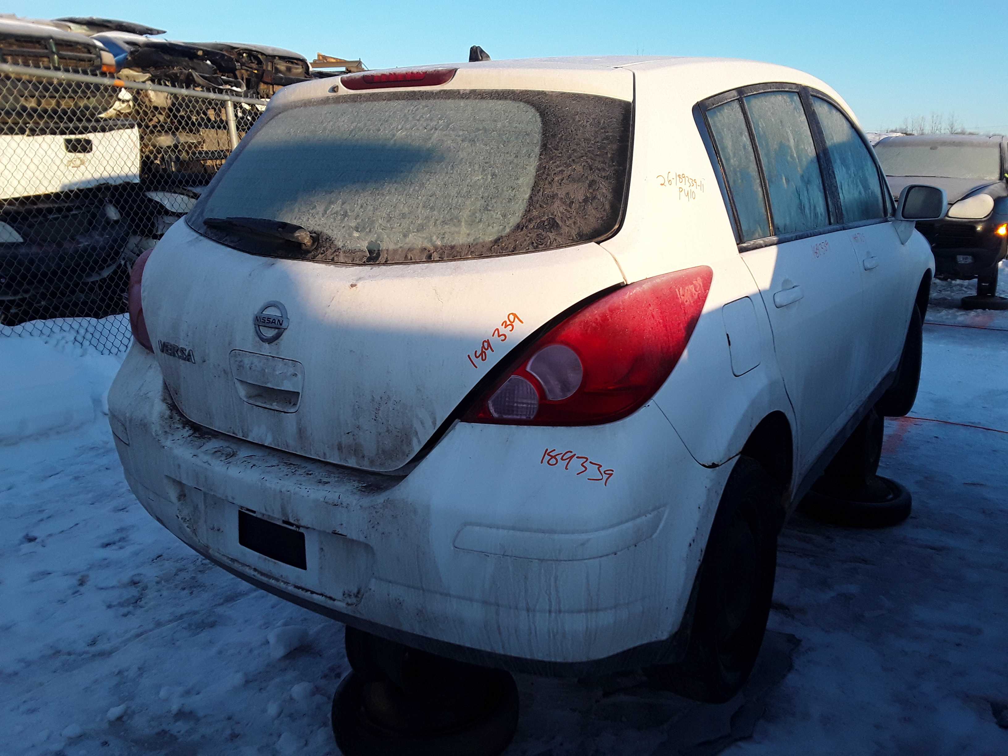 NISSAN VERSA 2011
