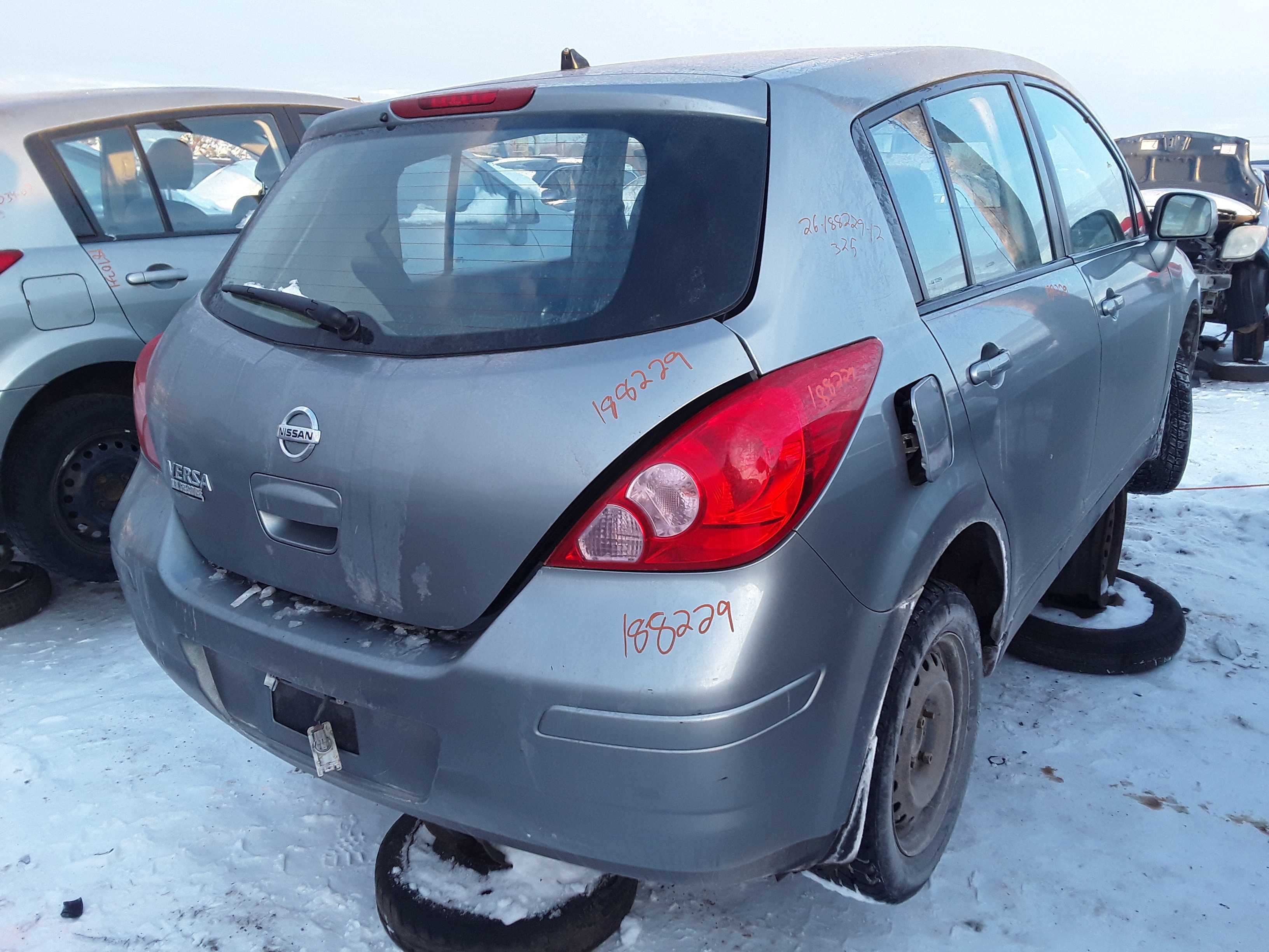 NISSAN VERSA 2012