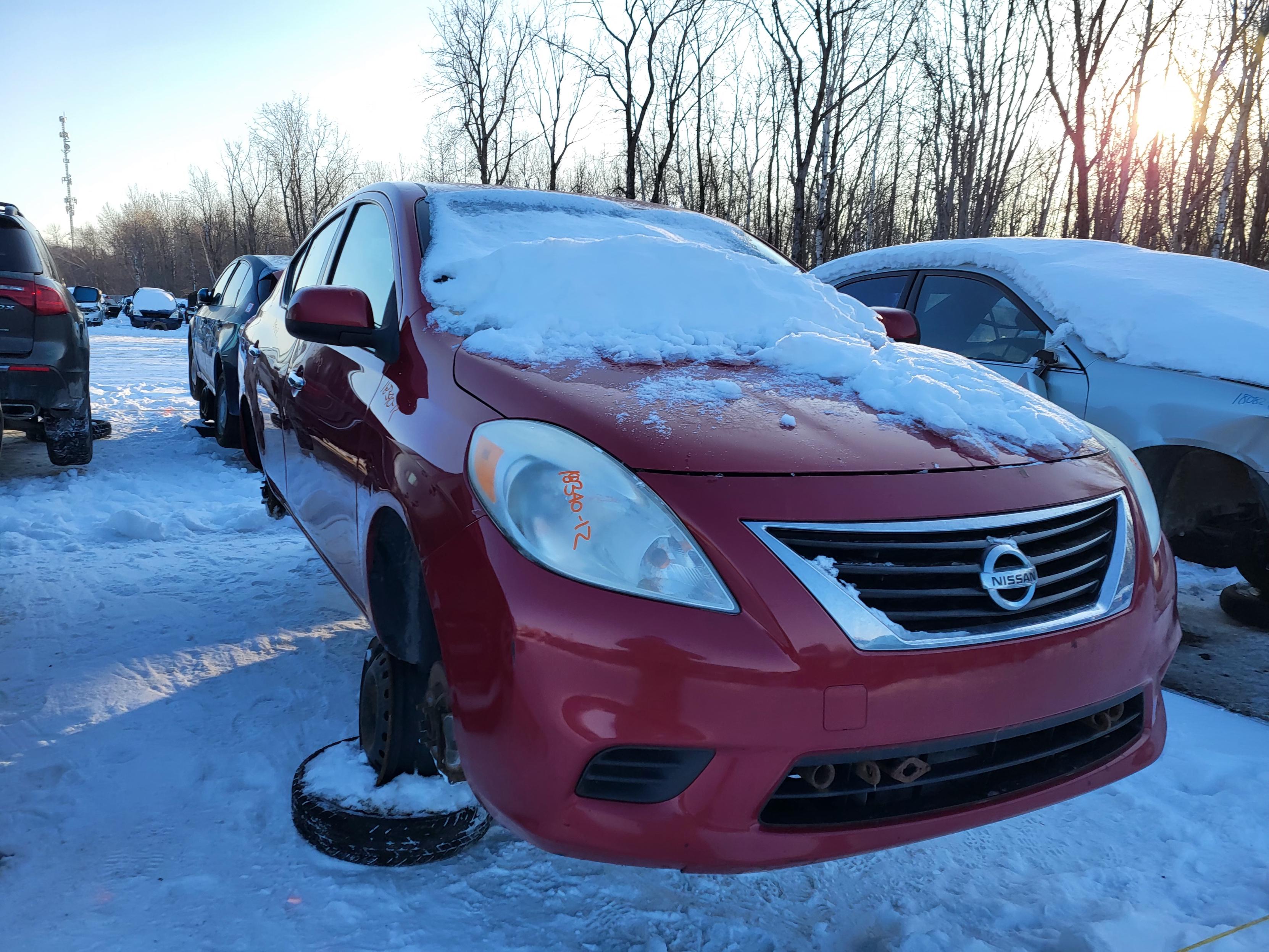 NISSAN VERSA 2012