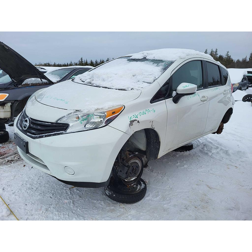 NISSAN VERSA 2016