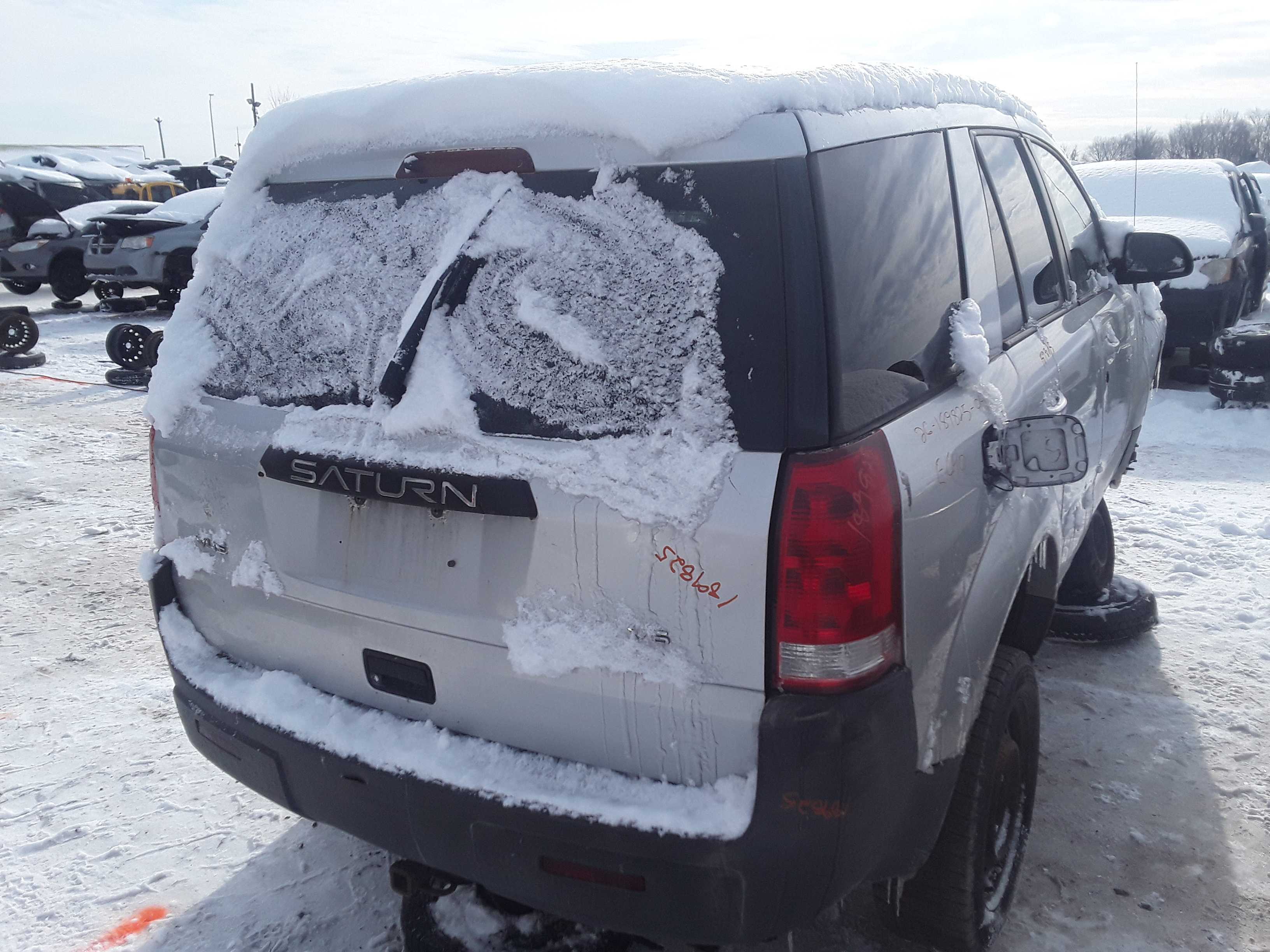 SATURN VUE 2004