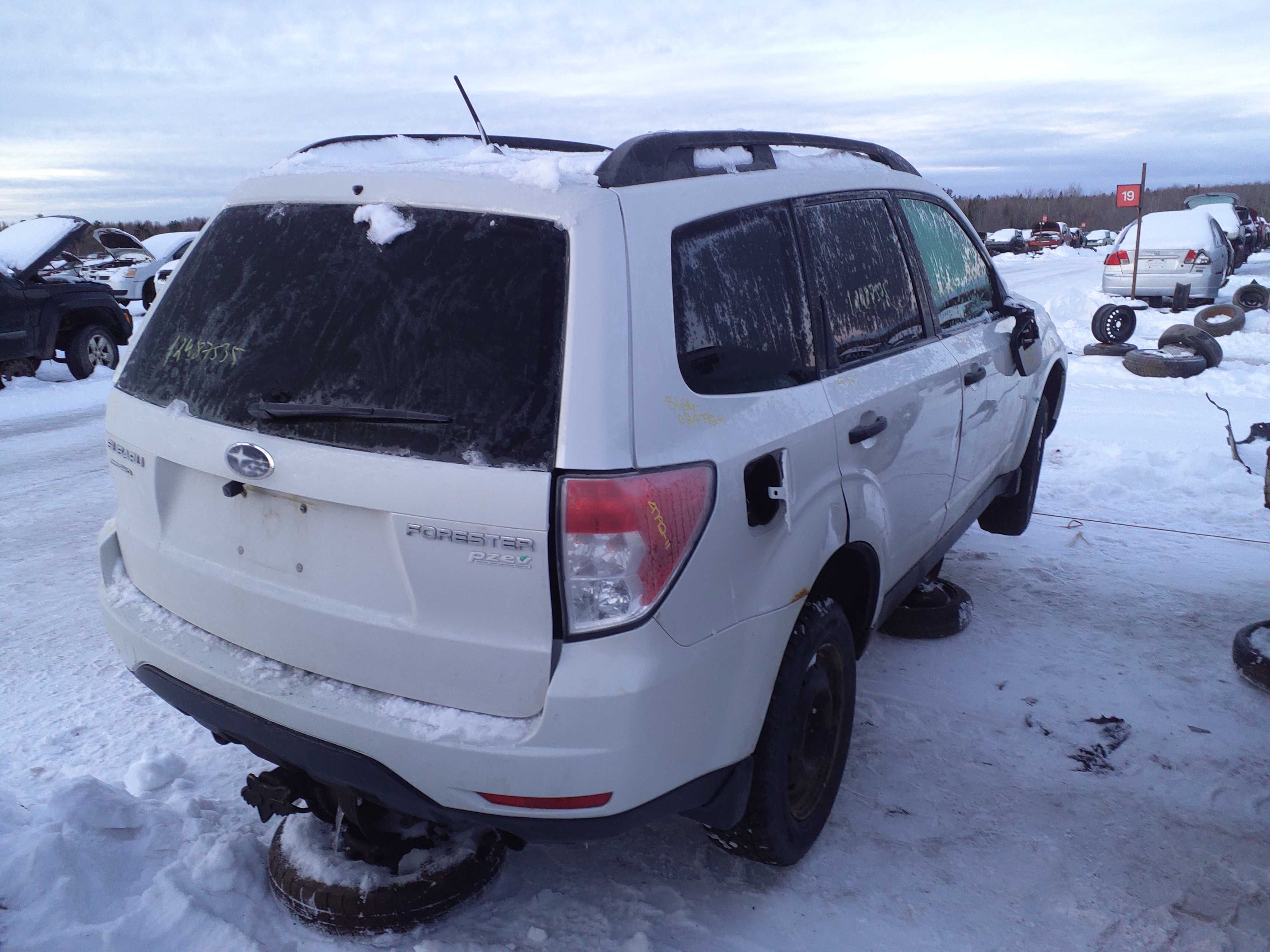 SUBARU FORESTER 2011