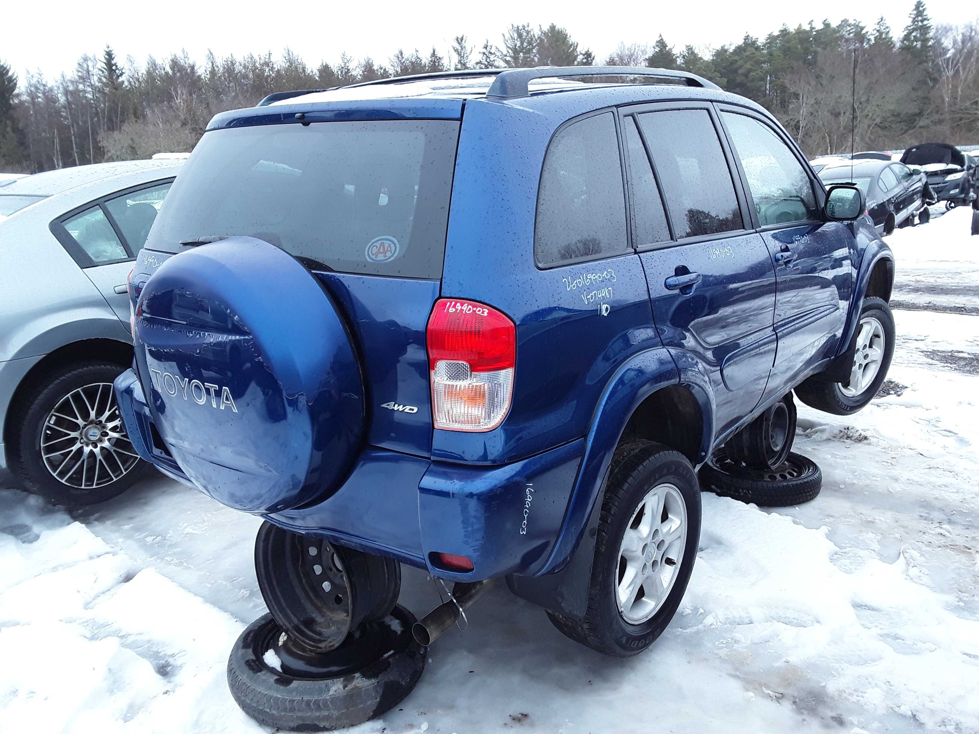TOYOTA RAV4 2003