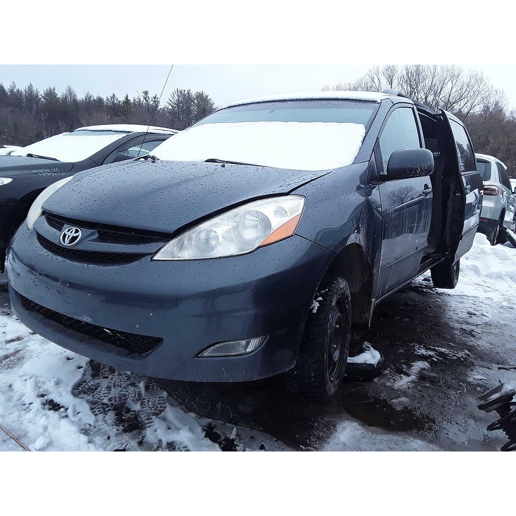 TOYOTA SIENNA 2008