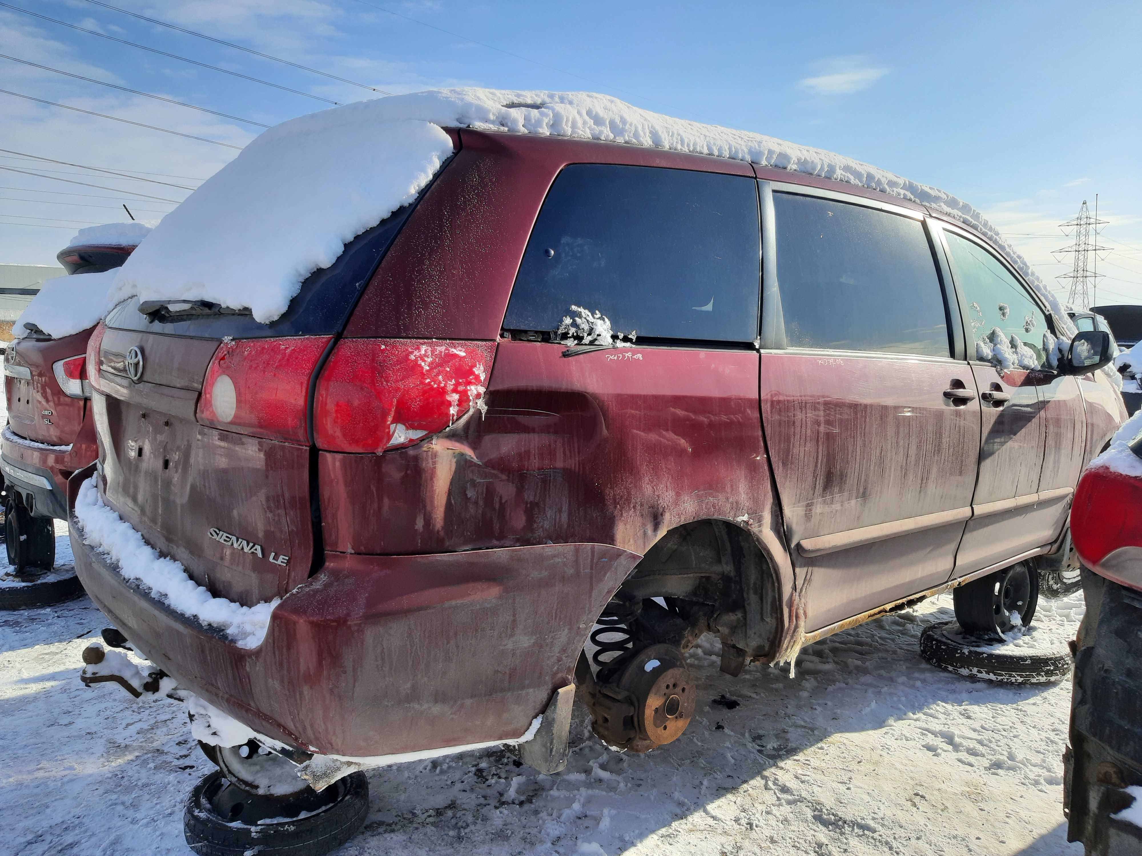 TOYOTA SIENNA 2008
