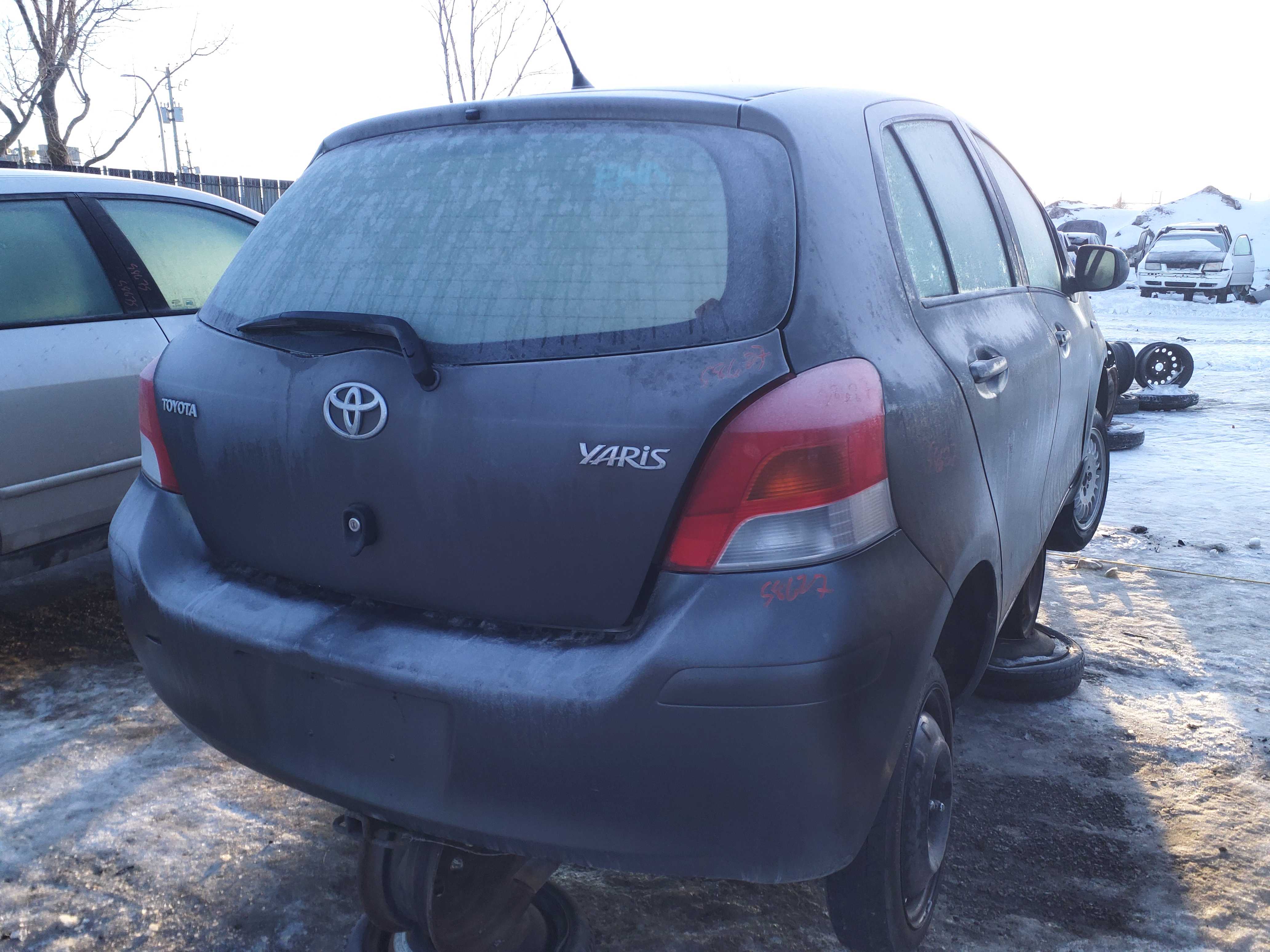 TOYOTA YARIS 2009