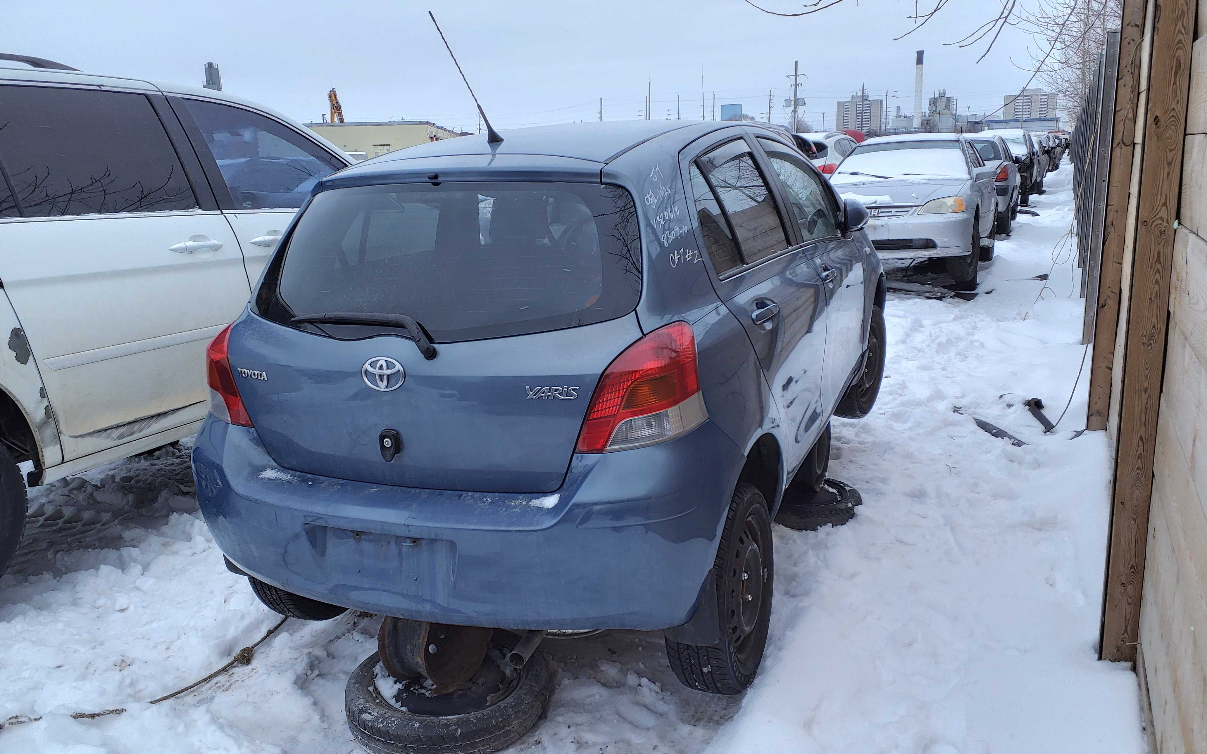 TOYOTA YARIS 2010