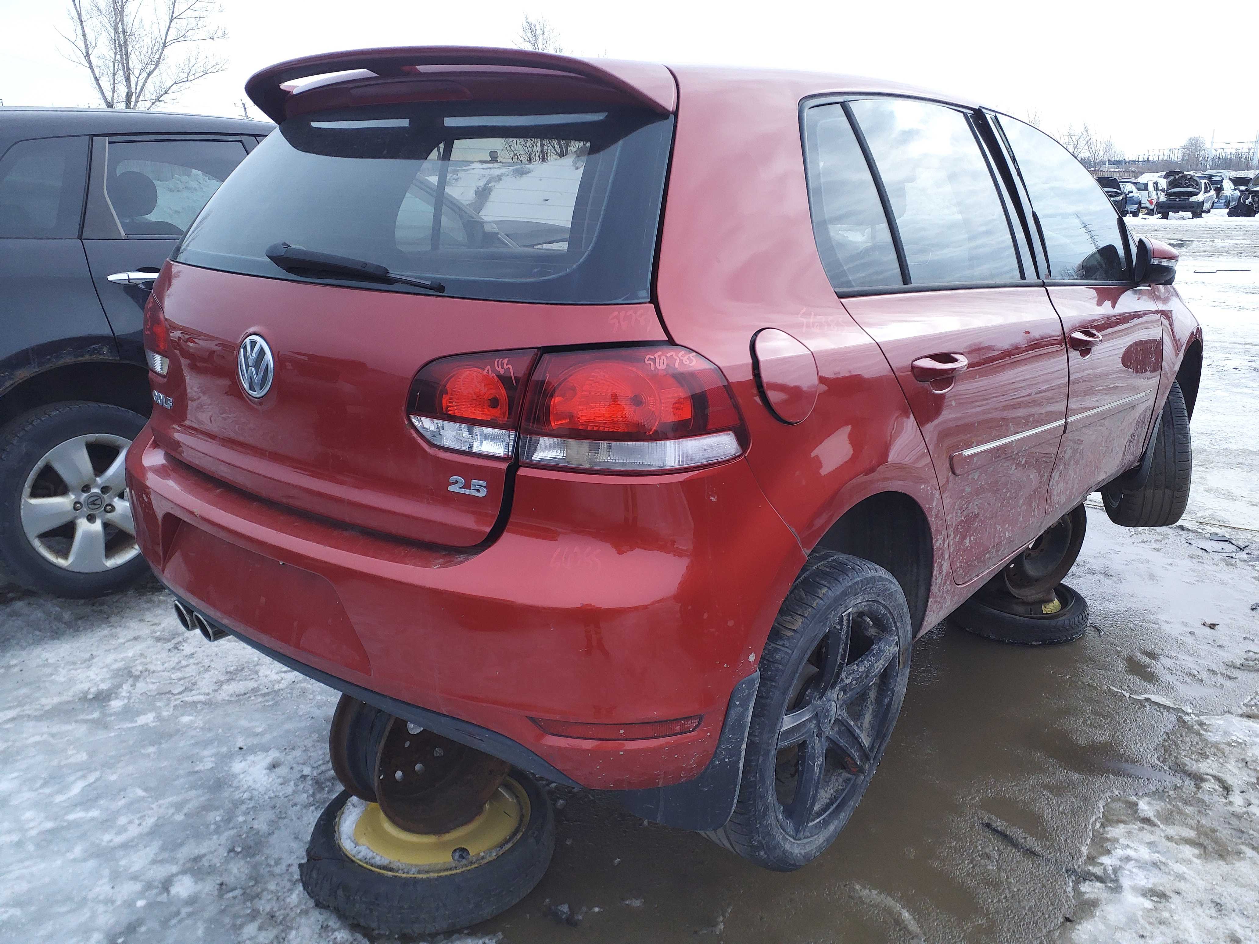 VOLKSWAGEN GOLF 2012