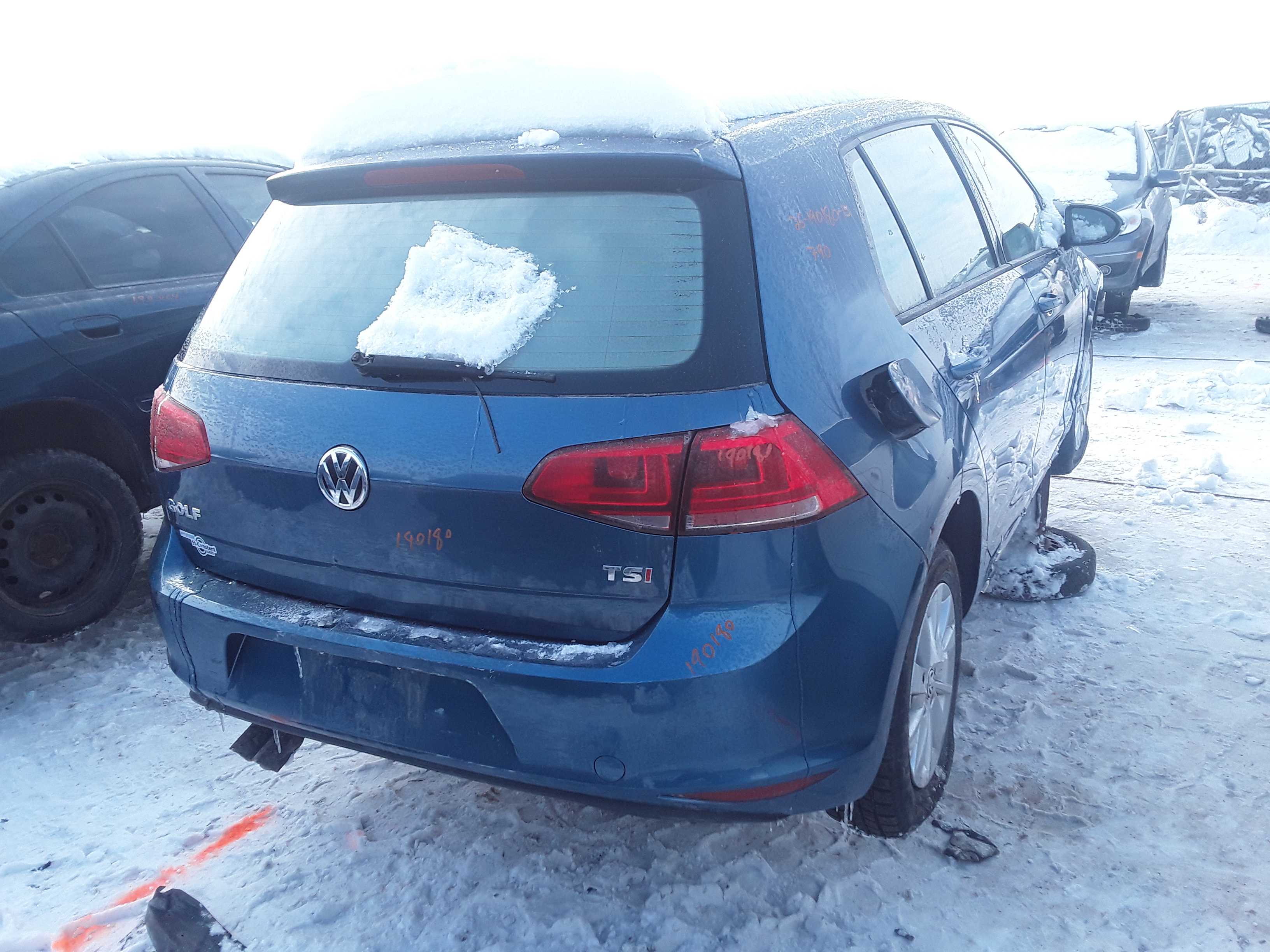 VOLKSWAGEN GOLF 2015