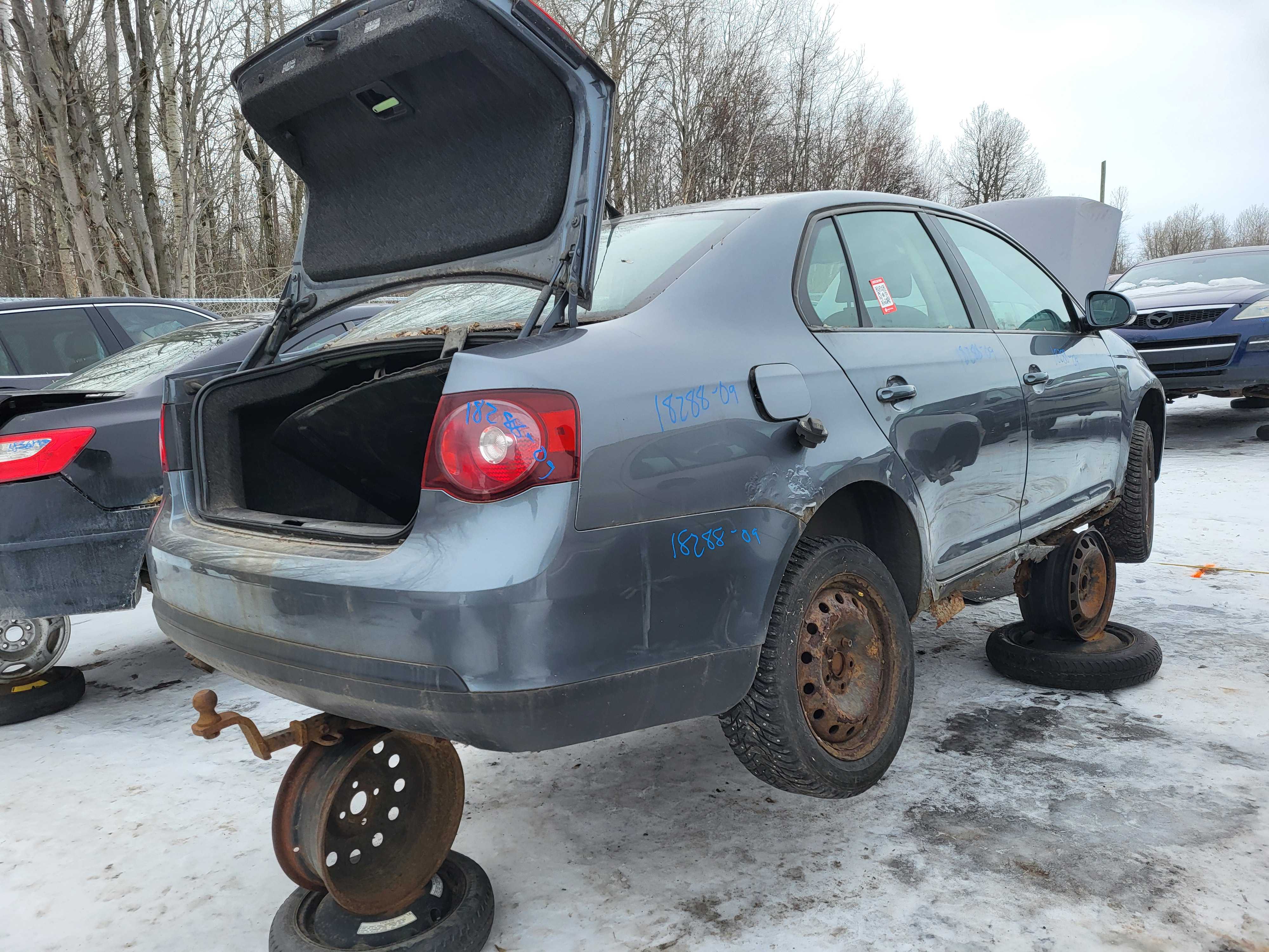 VOLKSWAGEN JETTA 2009