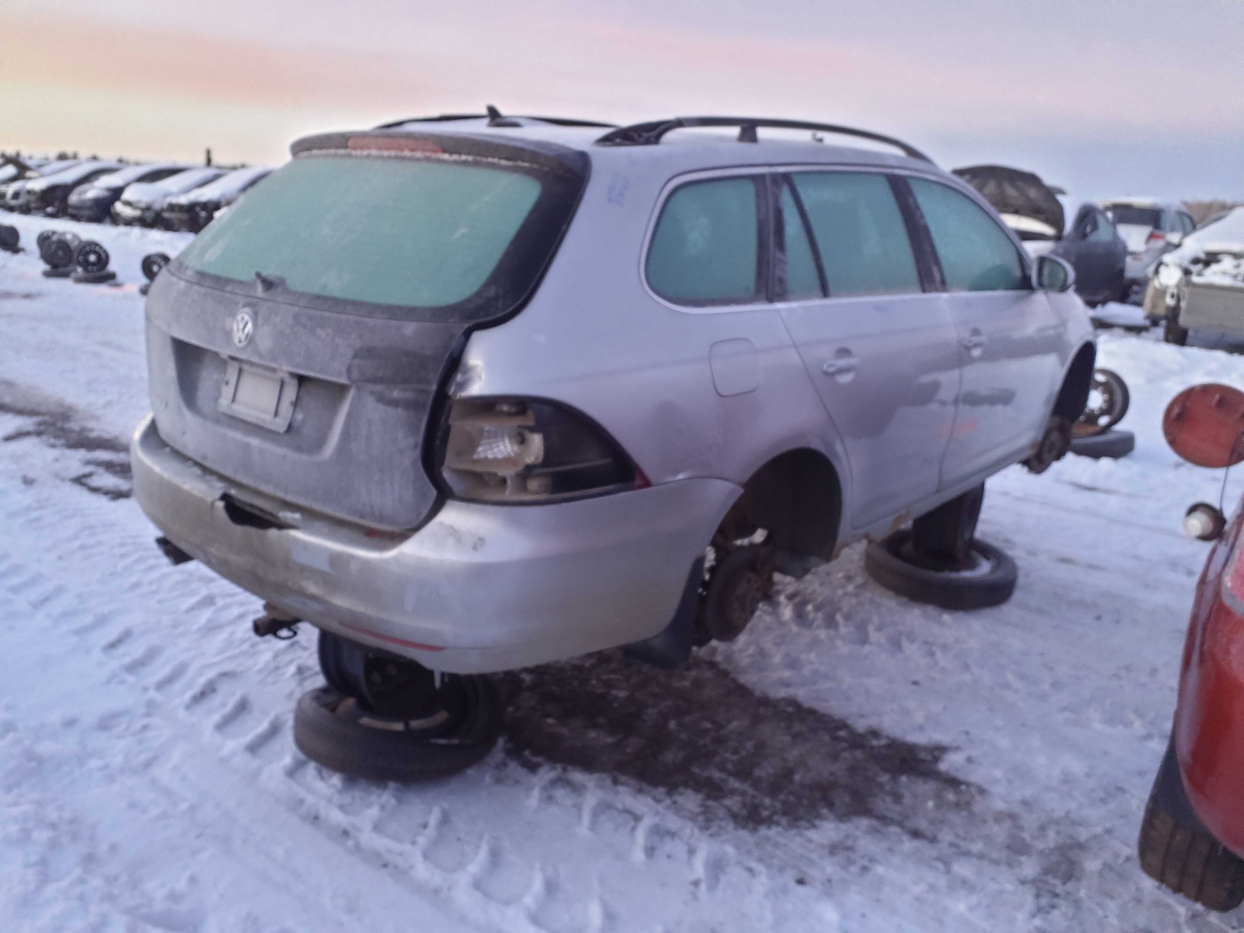 VOLKSWAGEN JETTA 2010