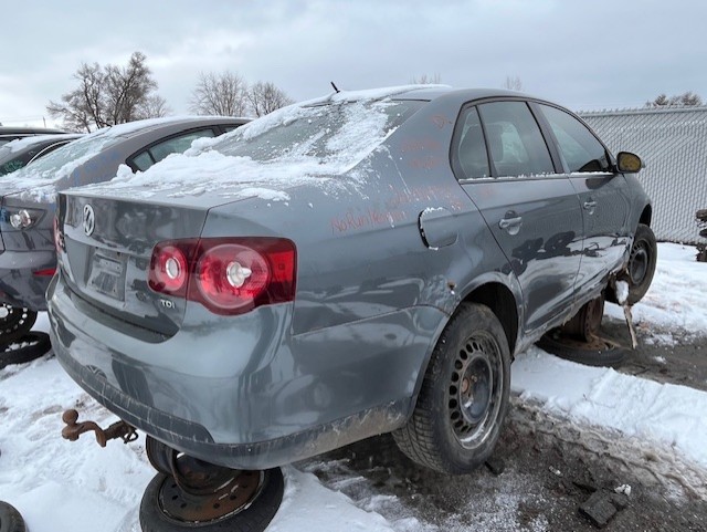 VOLKSWAGEN JETTA 2010