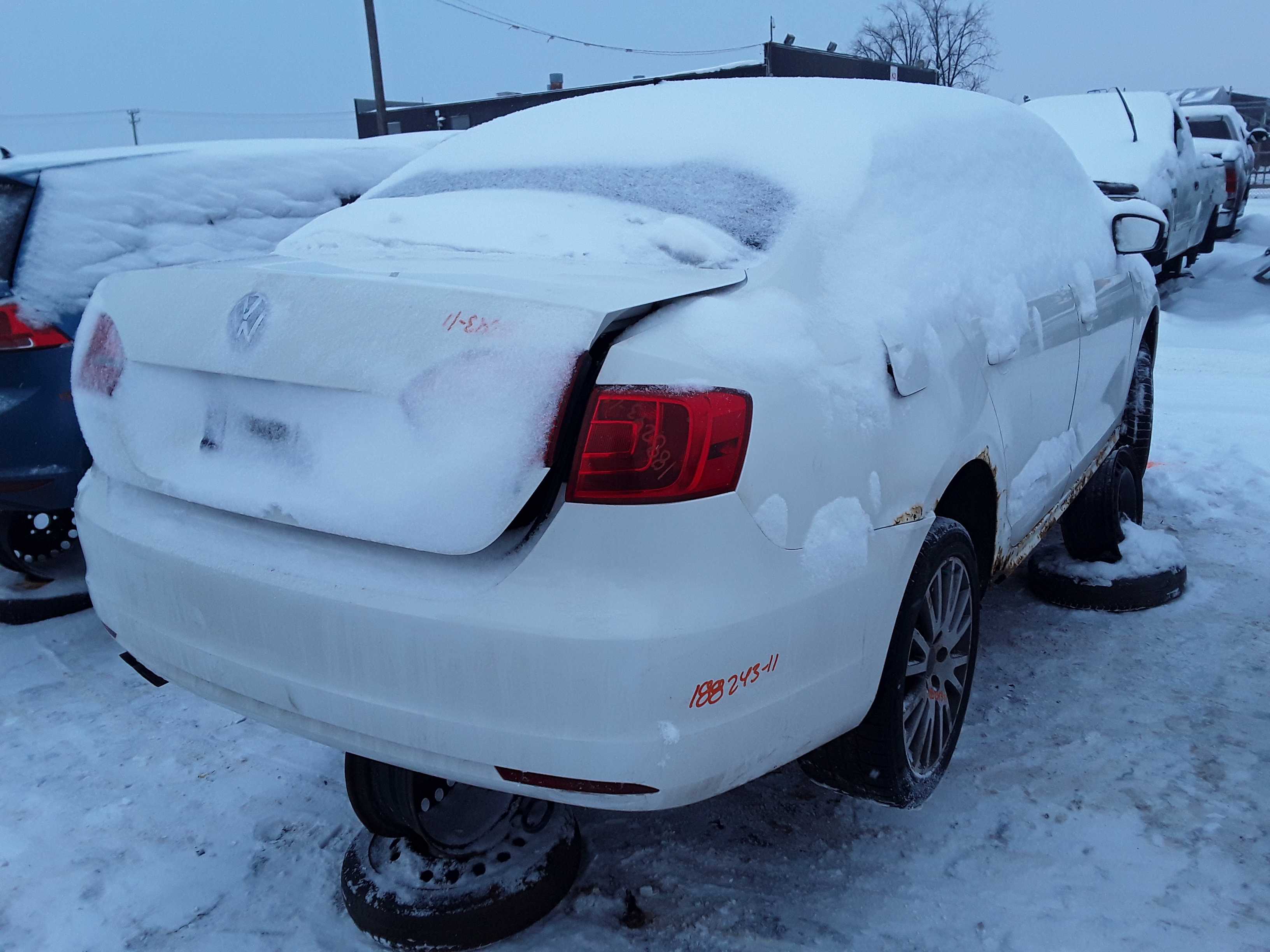 VOLKSWAGEN JETTA 2011