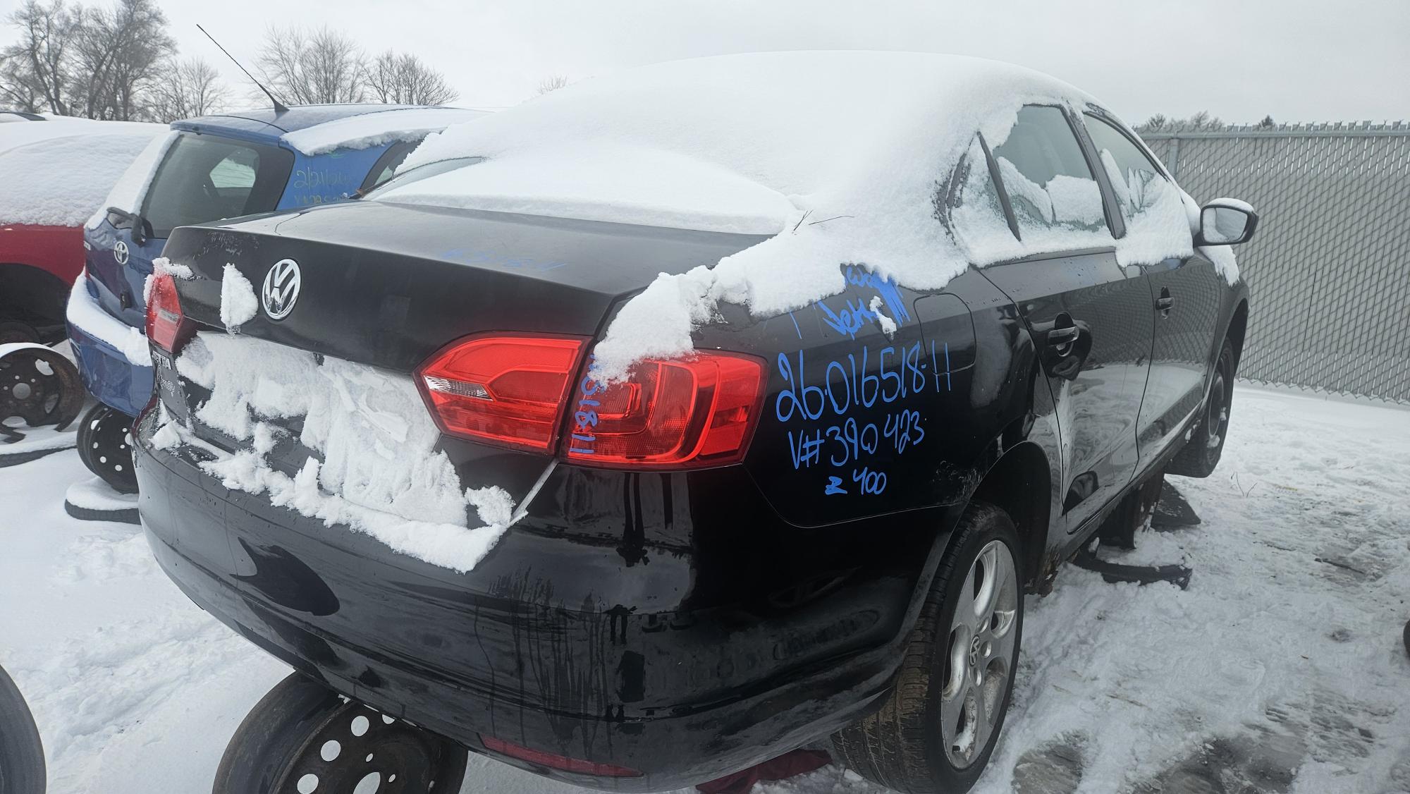 VOLKSWAGEN JETTA 2011