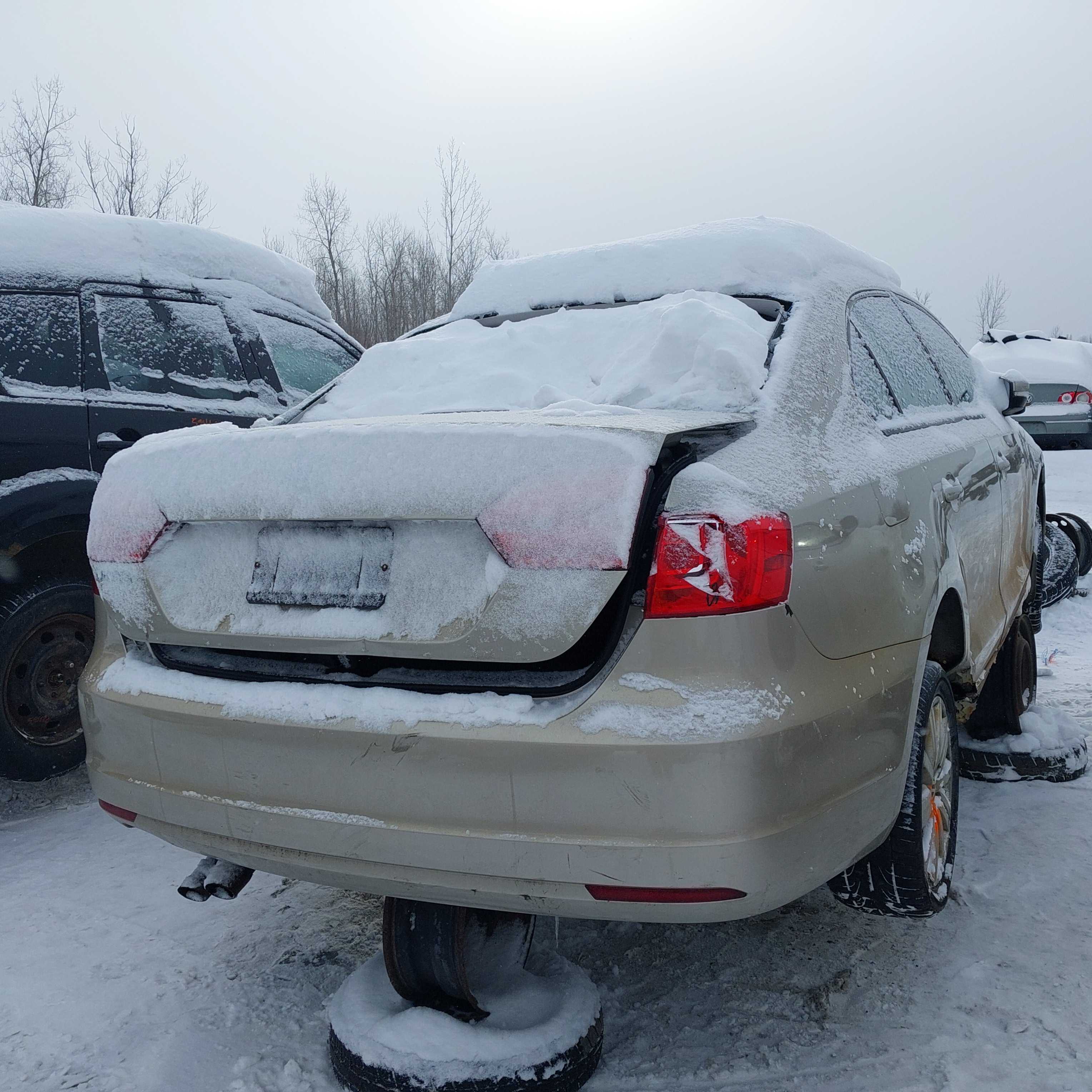 VOLKSWAGEN JETTA 2012