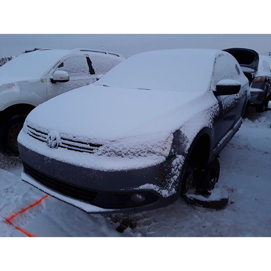 VOLKSWAGEN JETTA 2013