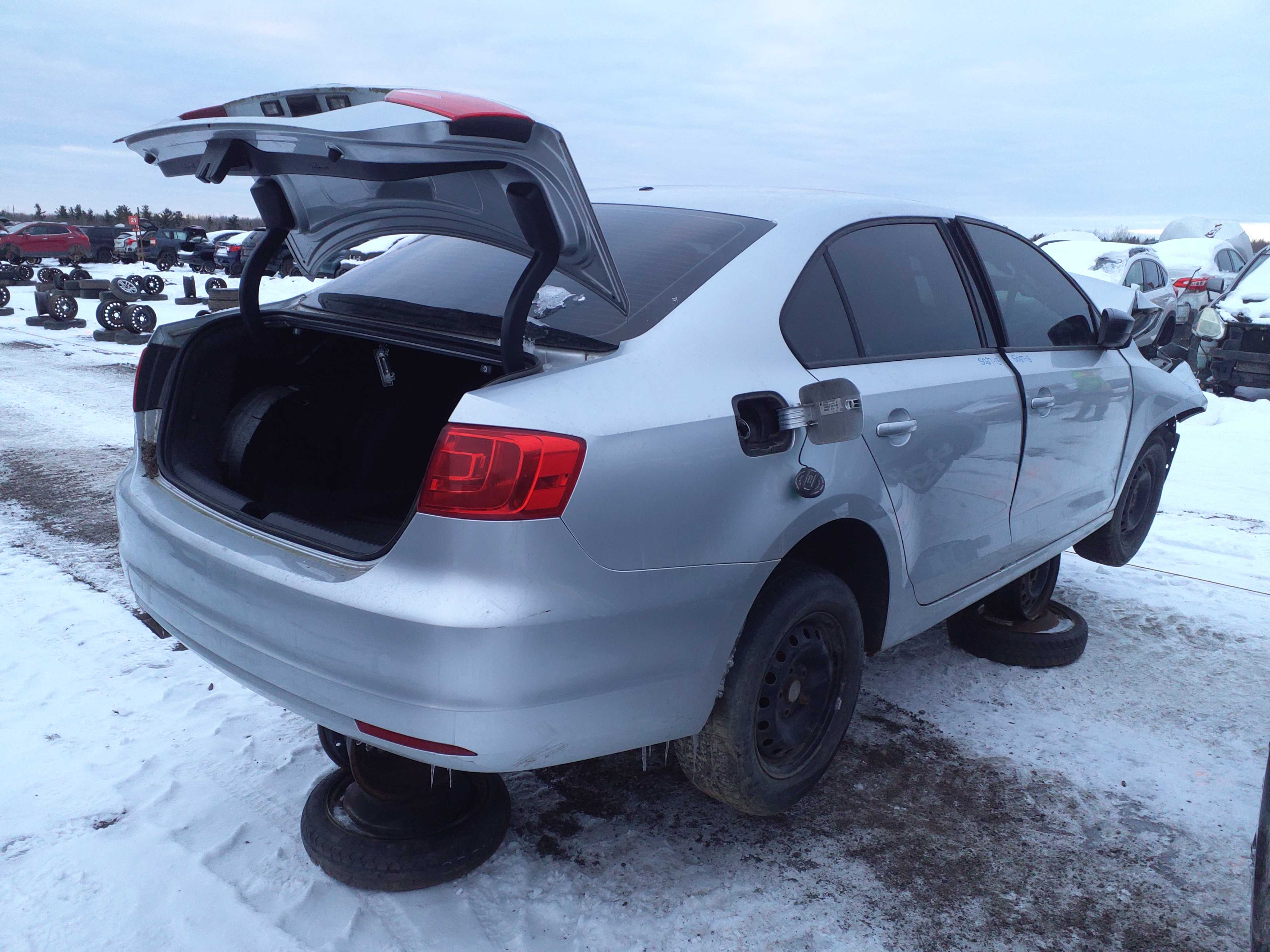 VOLKSWAGEN JETTA 2013