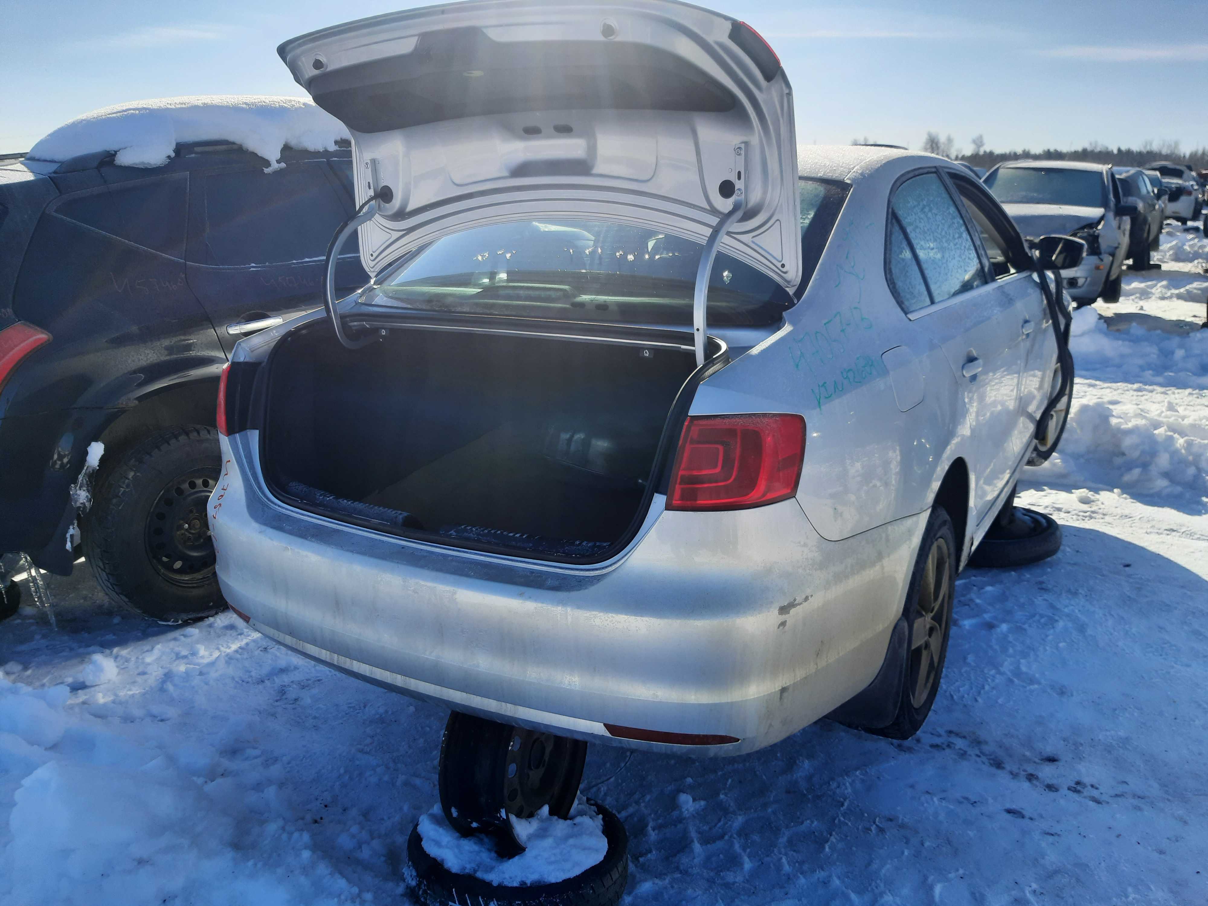 VOLKSWAGEN JETTA 2013