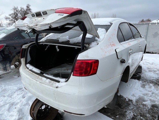 VOLKSWAGEN JETTA 2014