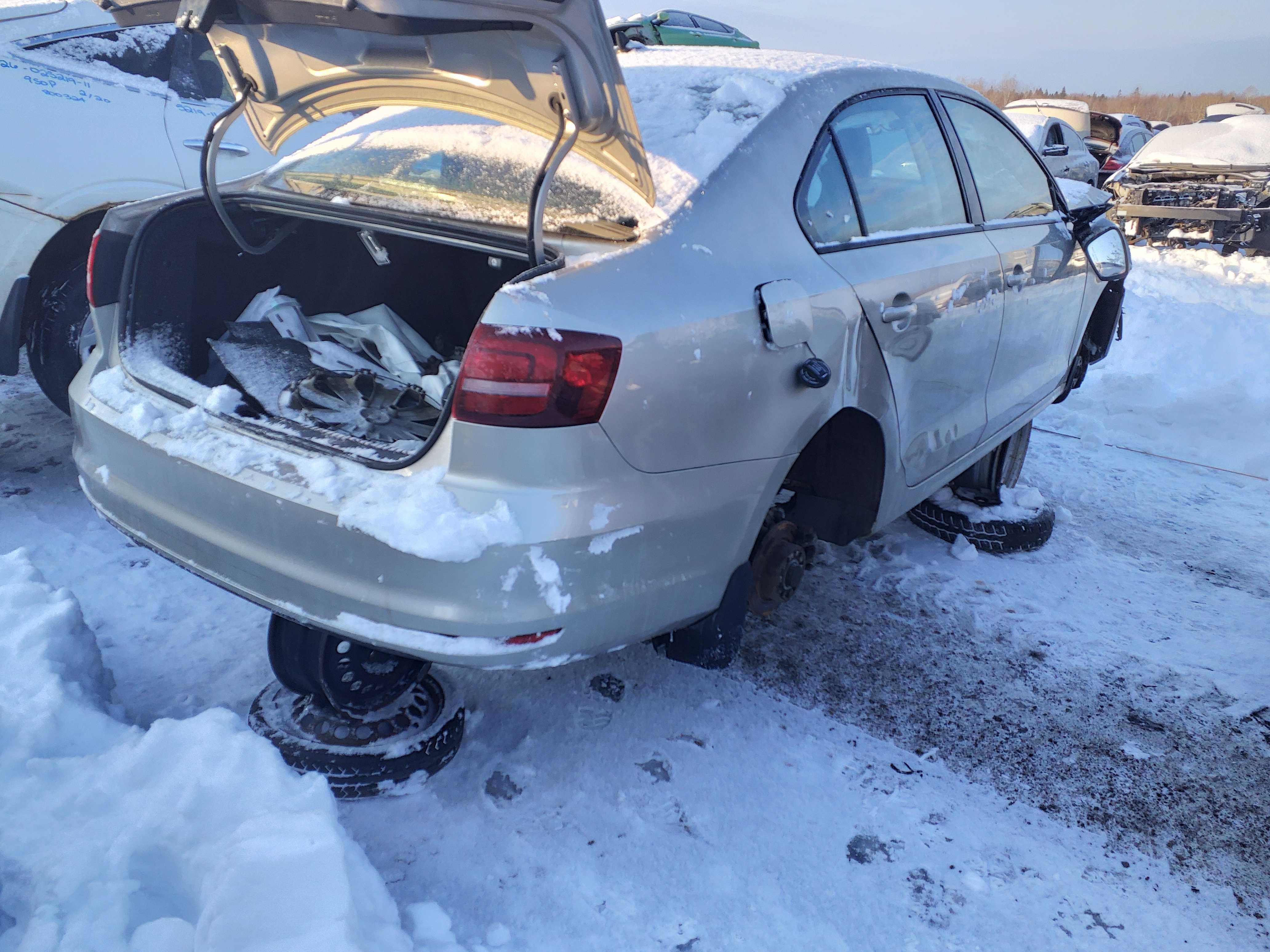 VOLKSWAGEN JETTA 2016