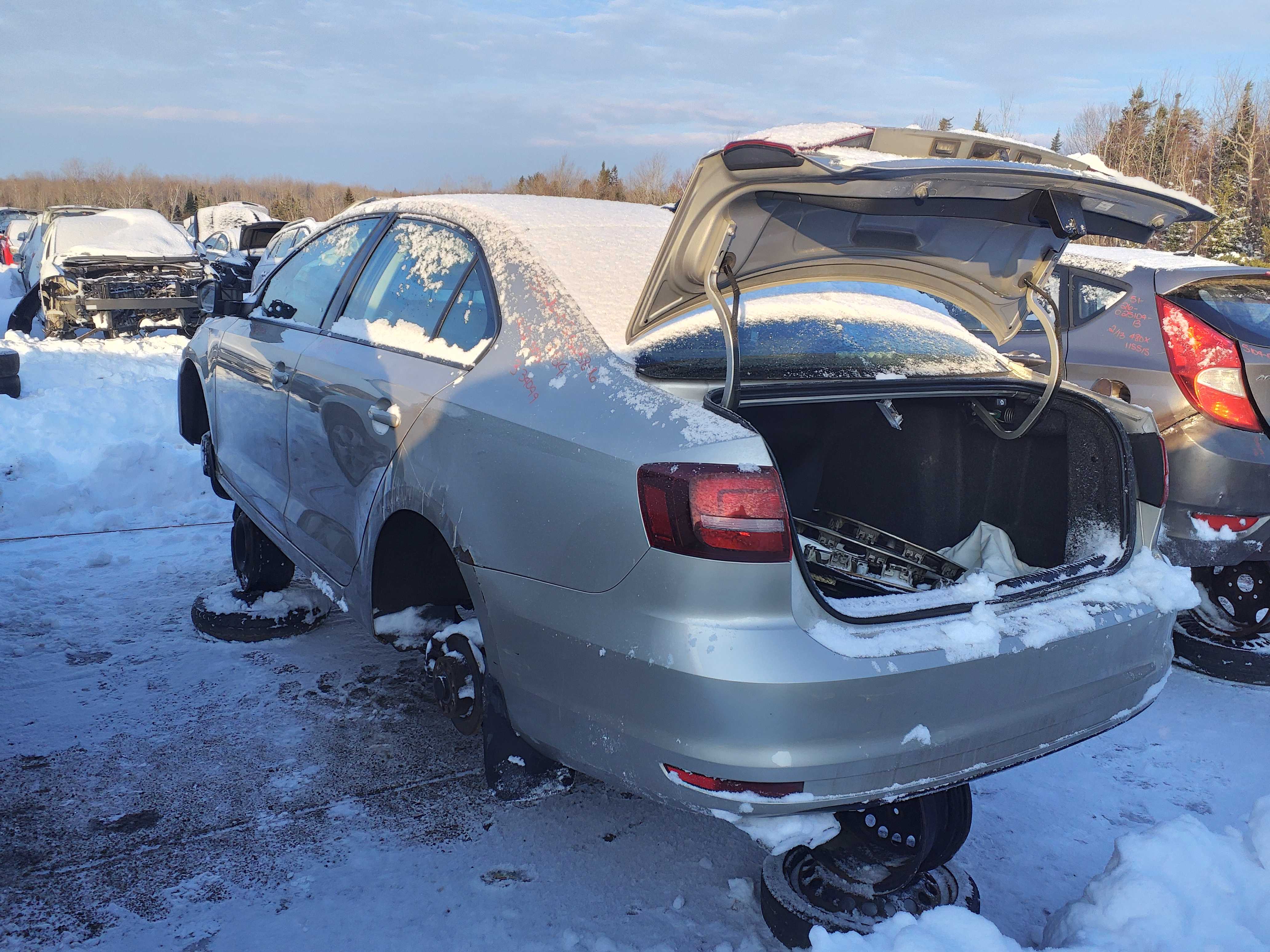 VOLKSWAGEN JETTA 2016