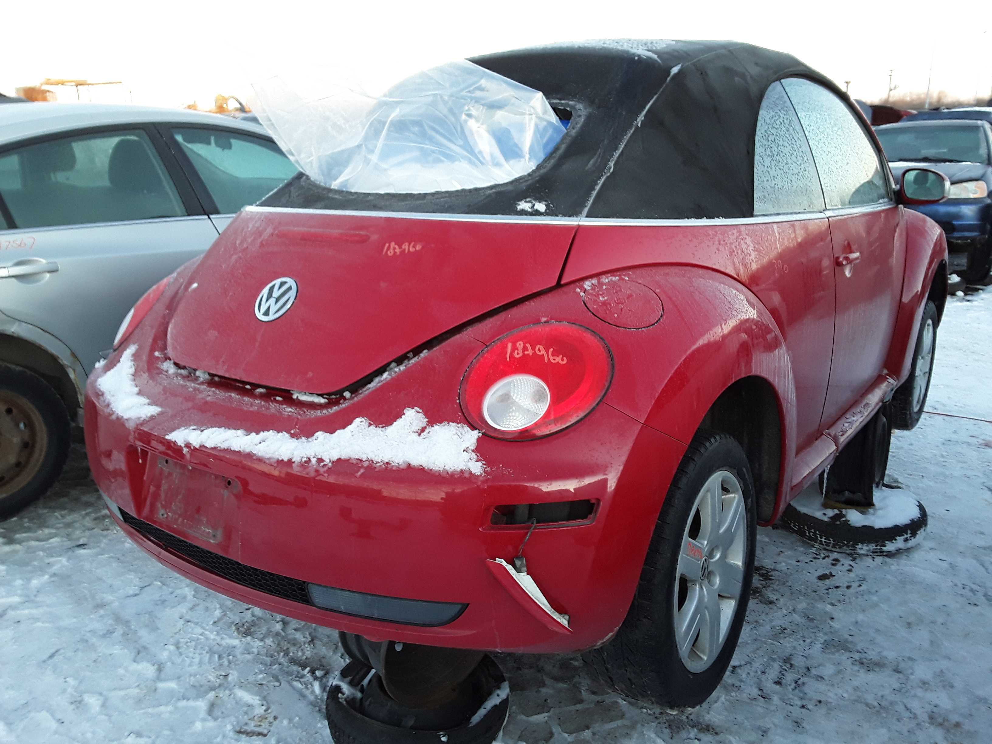 VOLKSWAGEN NEW BEETLE 2007