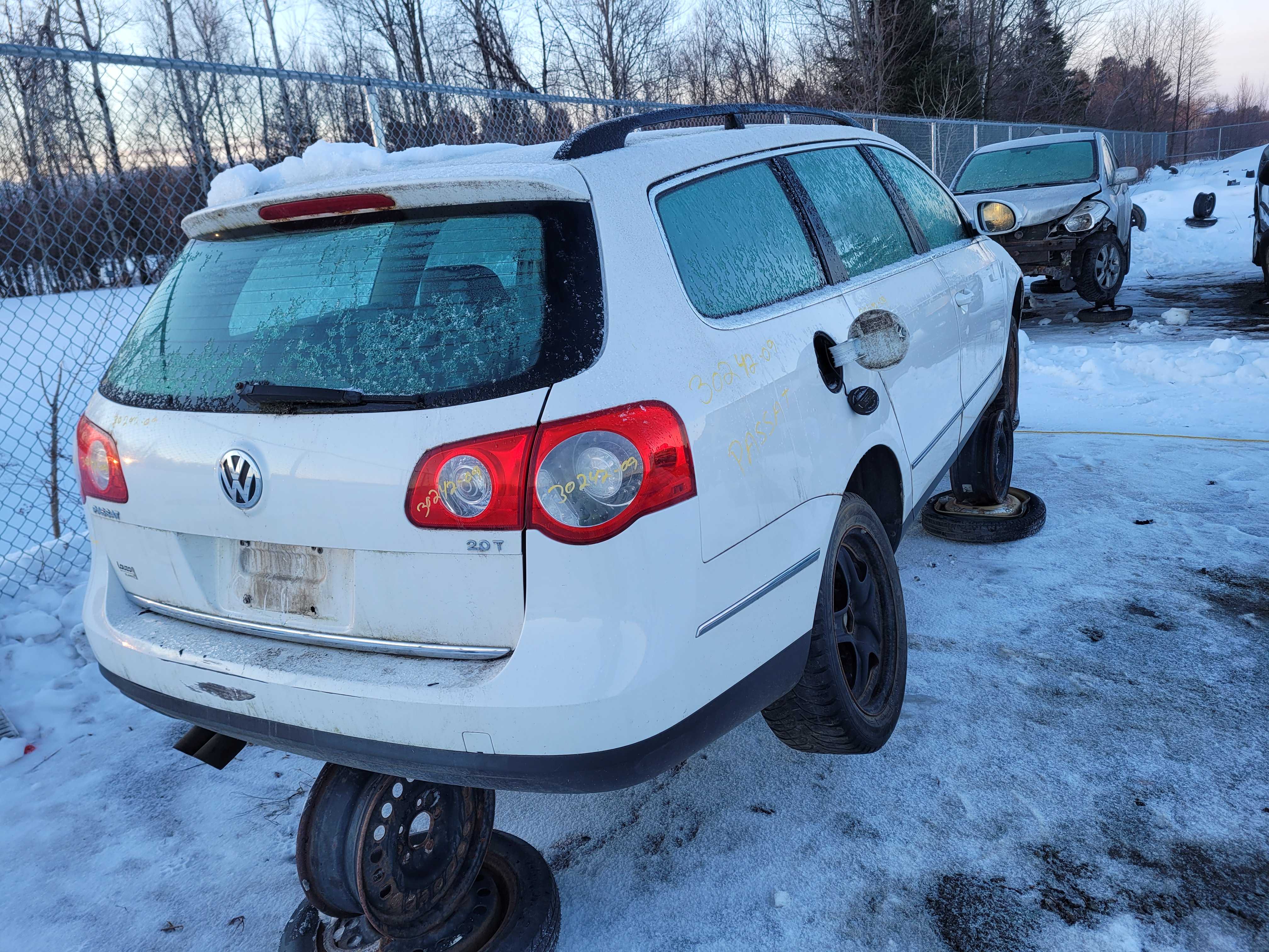 VOLKSWAGEN PASSAT 2009