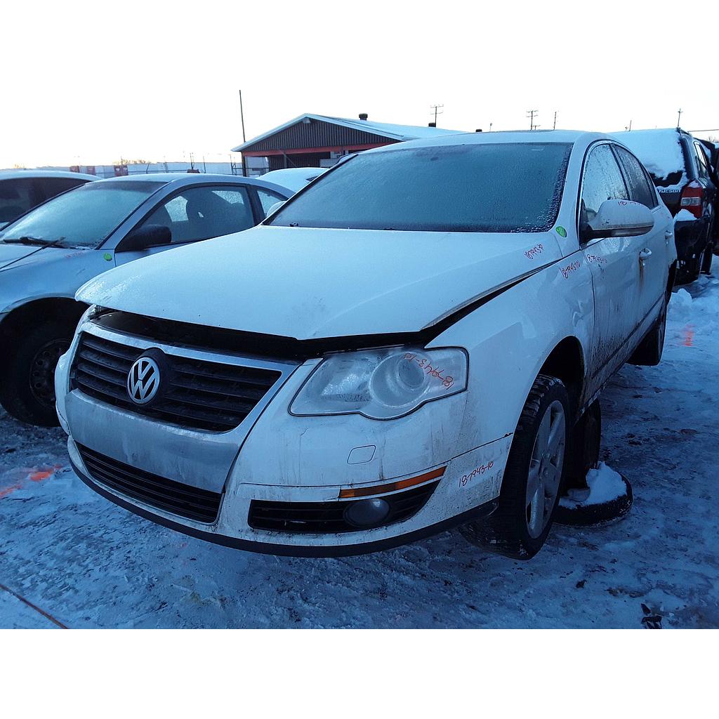 VOLKSWAGEN PASSAT 2010