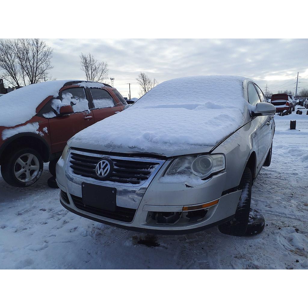 VOLKSWAGEN PASSAT 2010