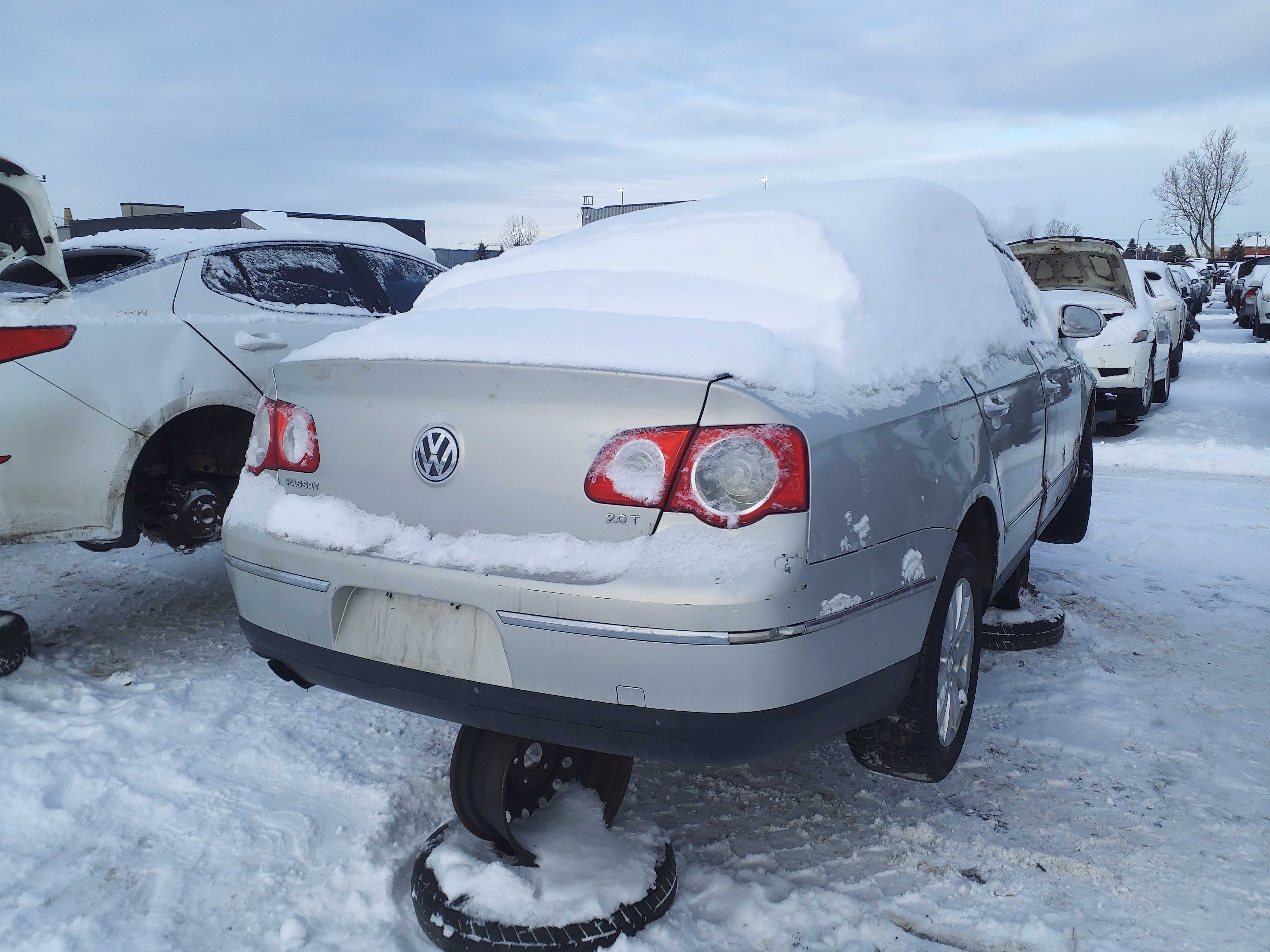 VOLKSWAGEN PASSAT 2010