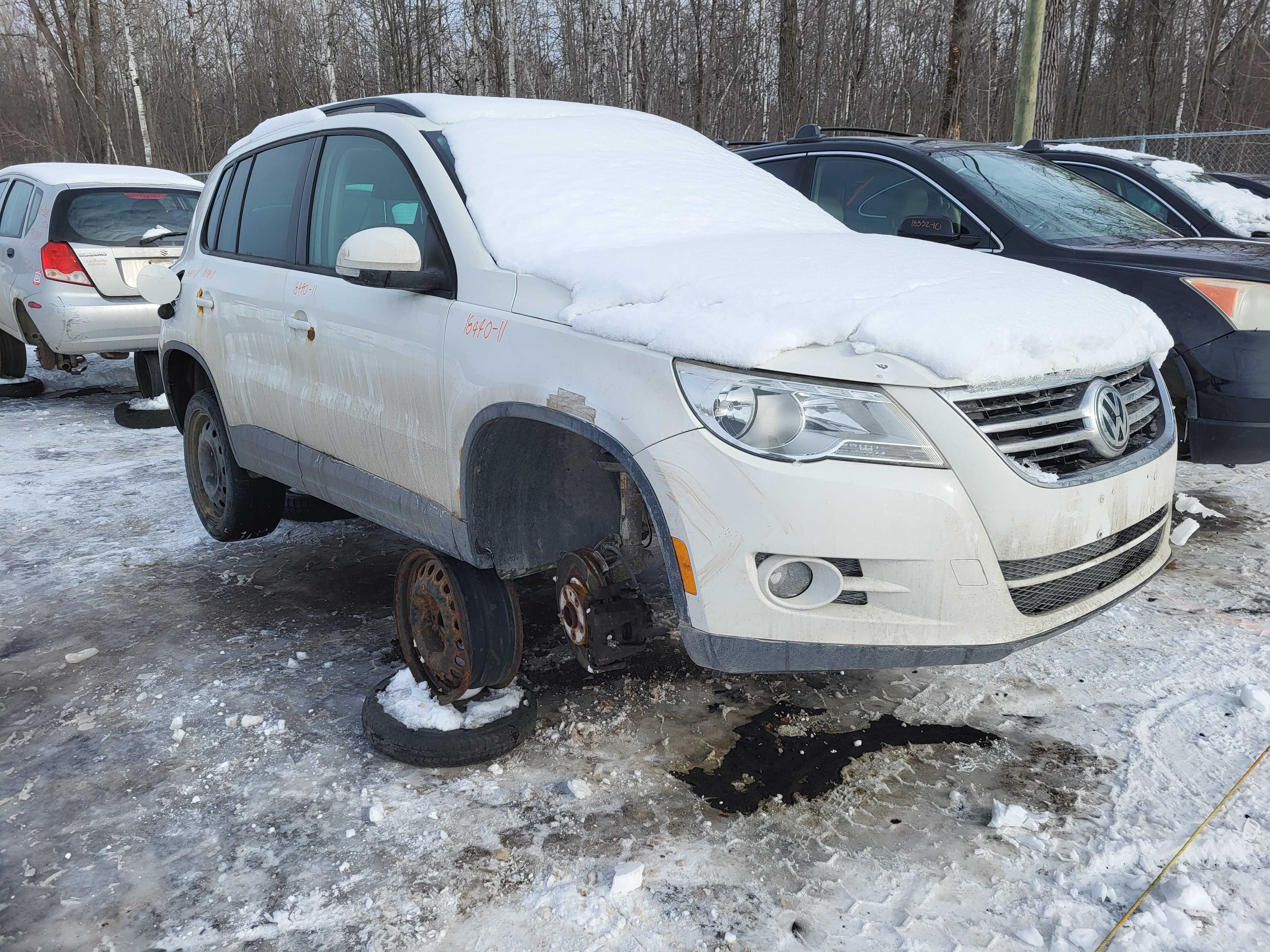 VOLKSWAGEN TIGUAN 2011