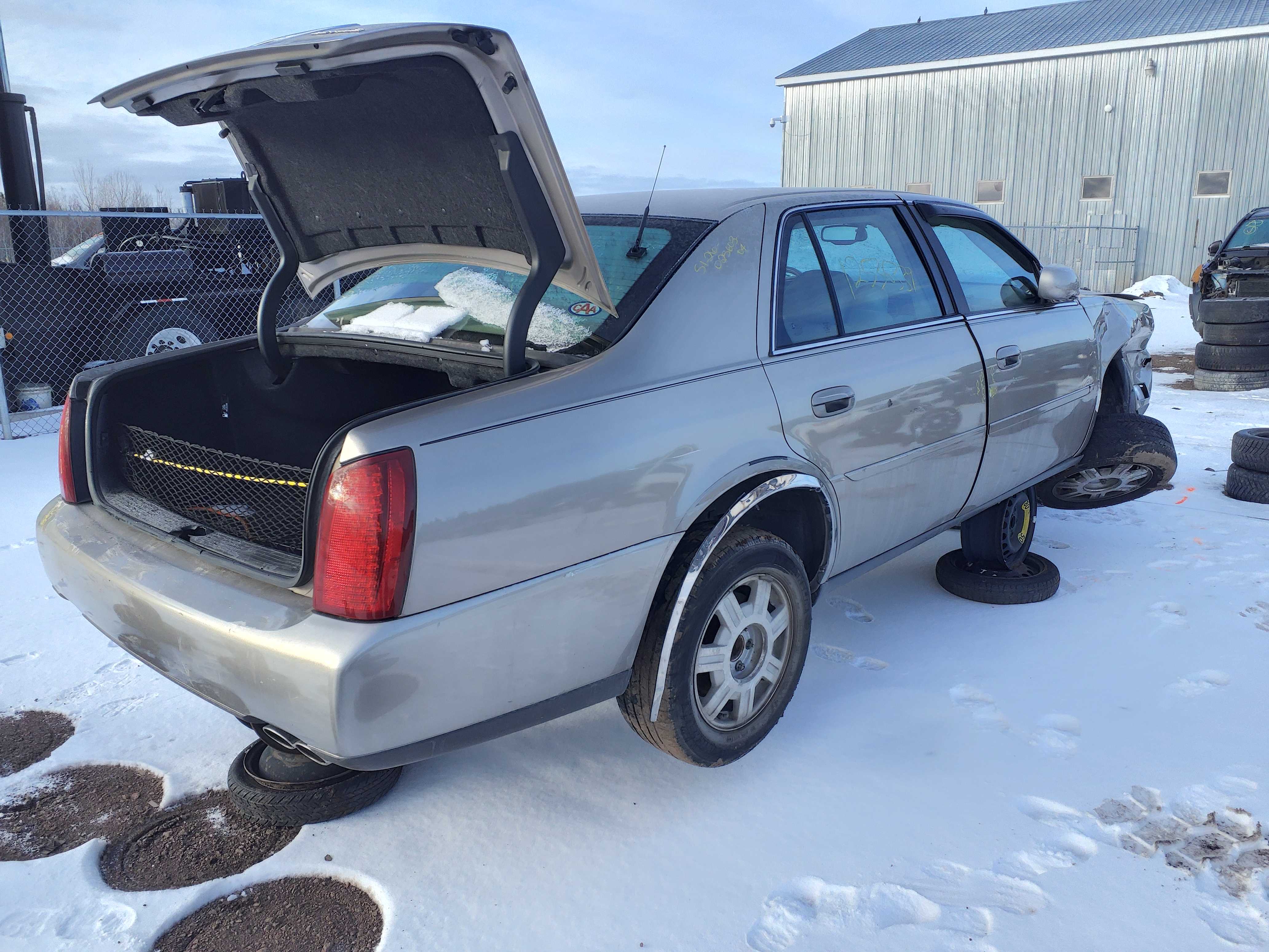 CADILLAC DEVILLE 2004