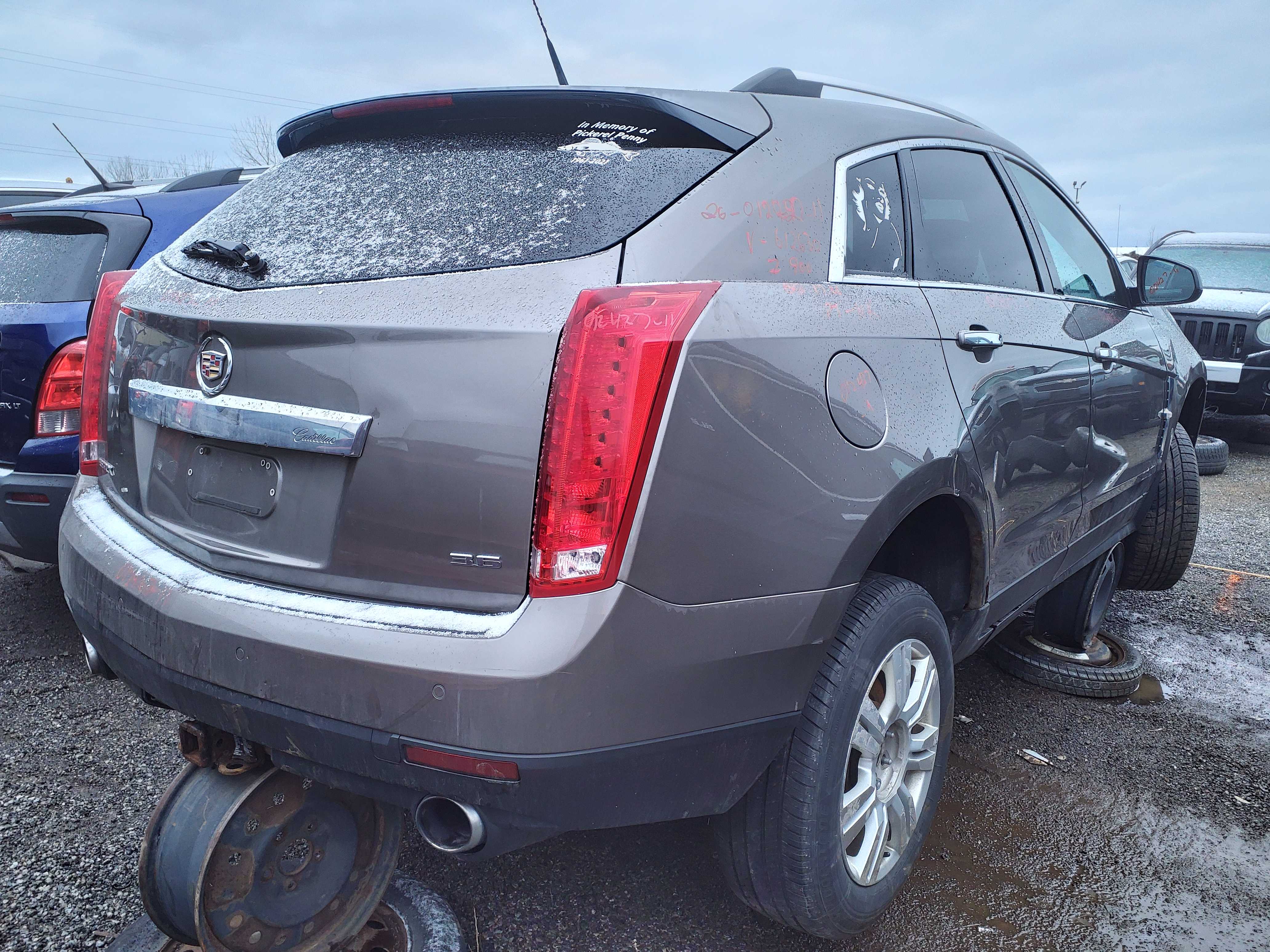 CADILLAC SRX 2011