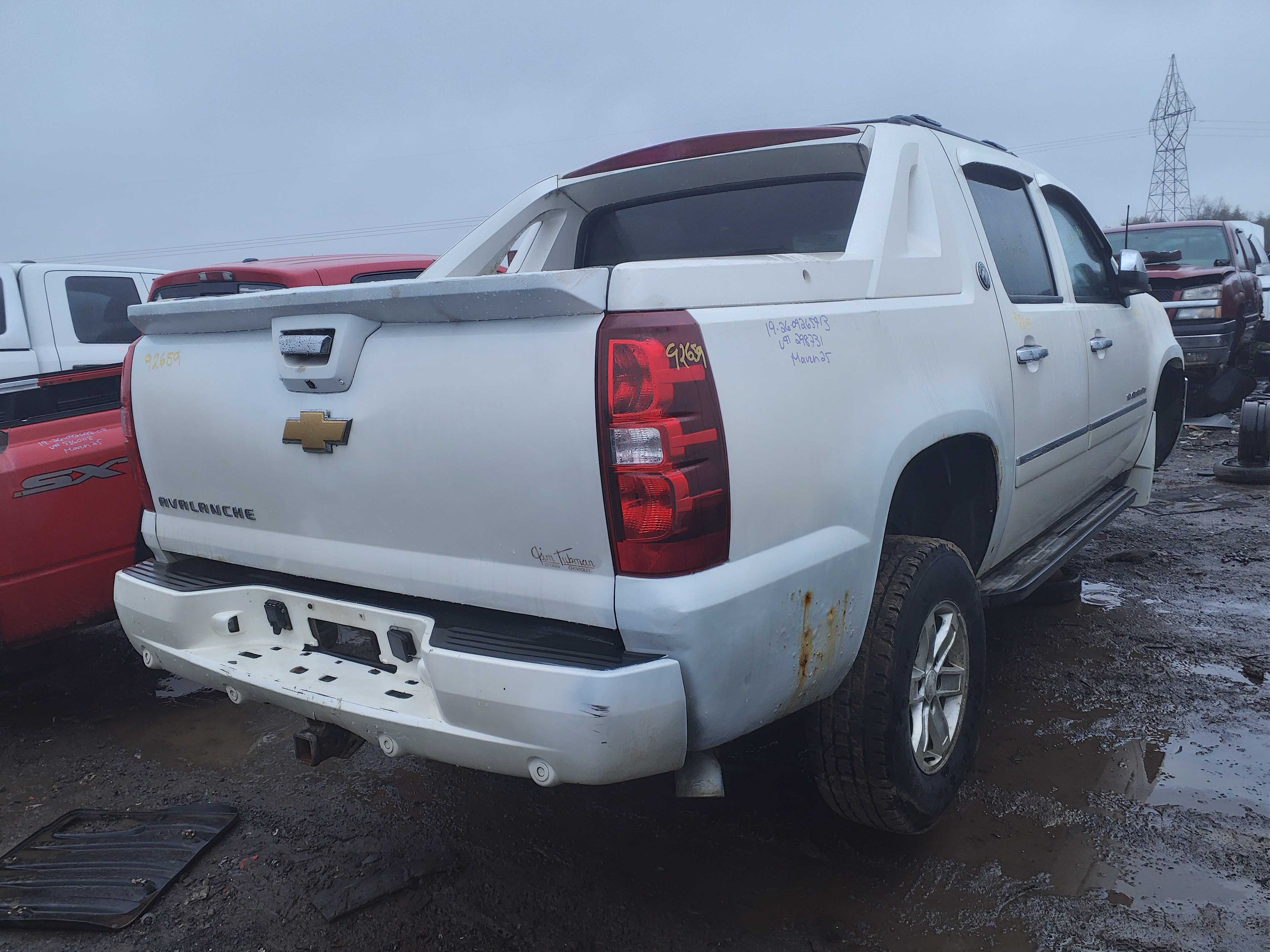 CHEVROLET AVALANCHE 2013