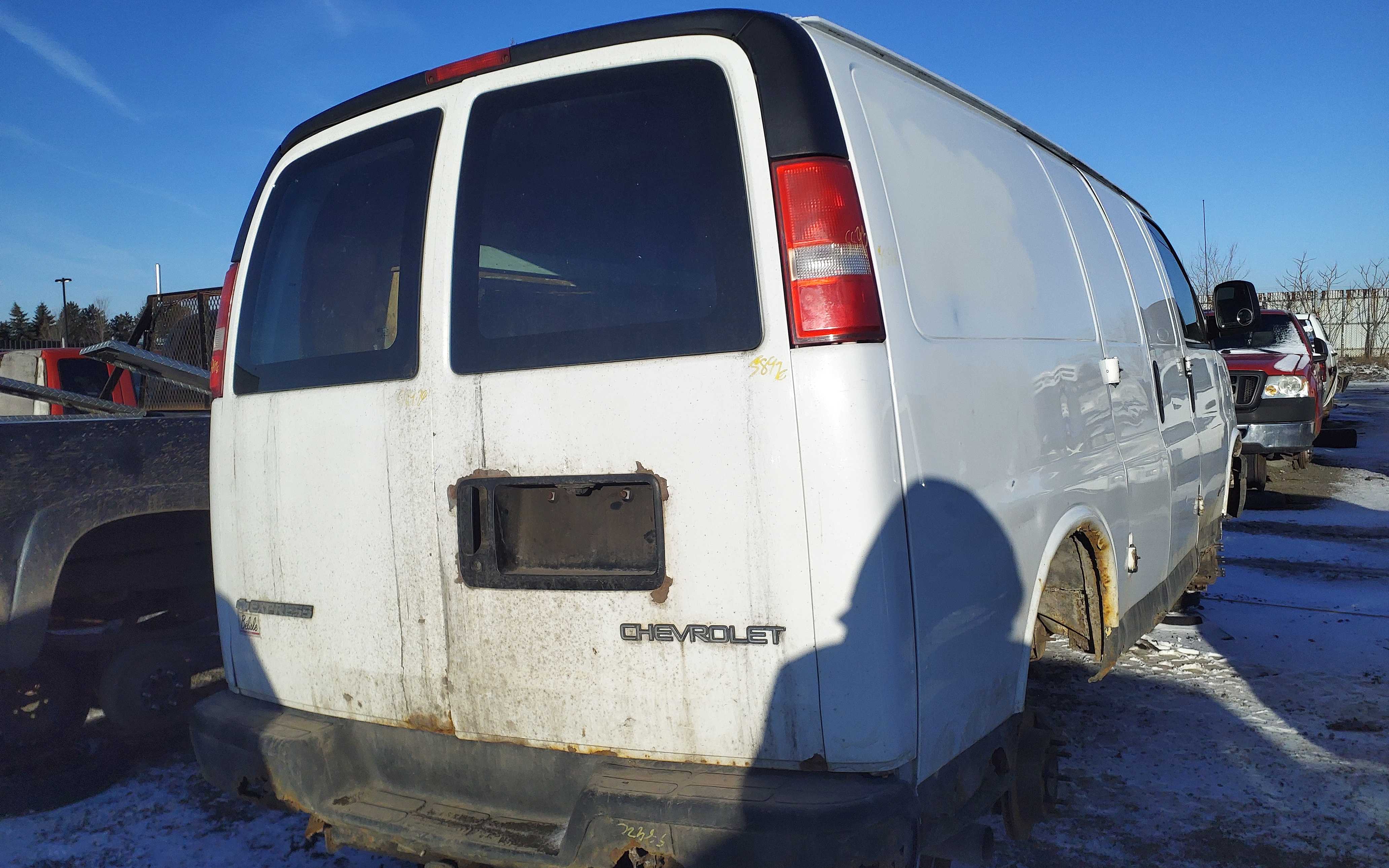 CHEVROLET EXPRESS VAN 2004