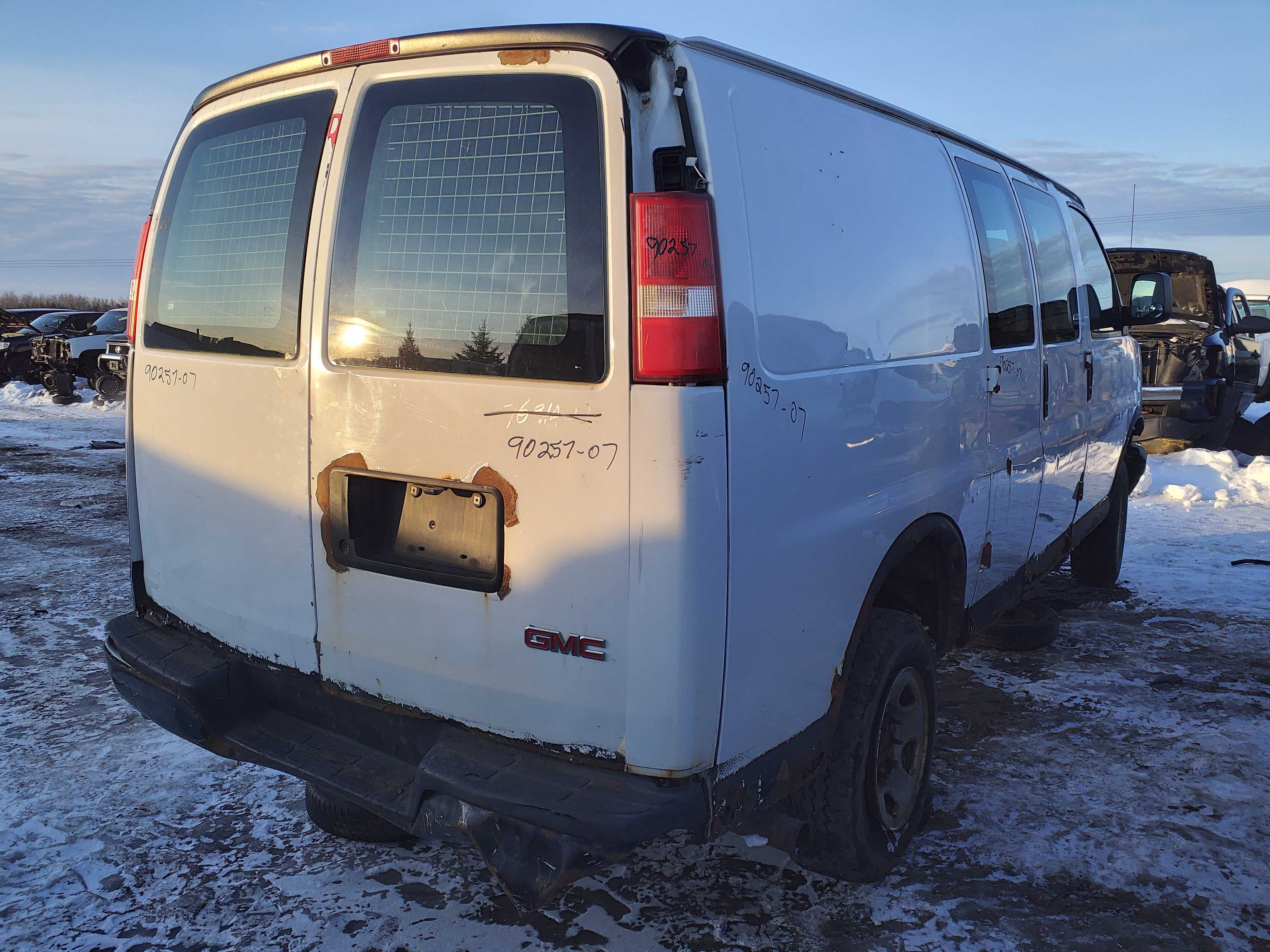 CHEVROLET EXPRESS VAN 2007