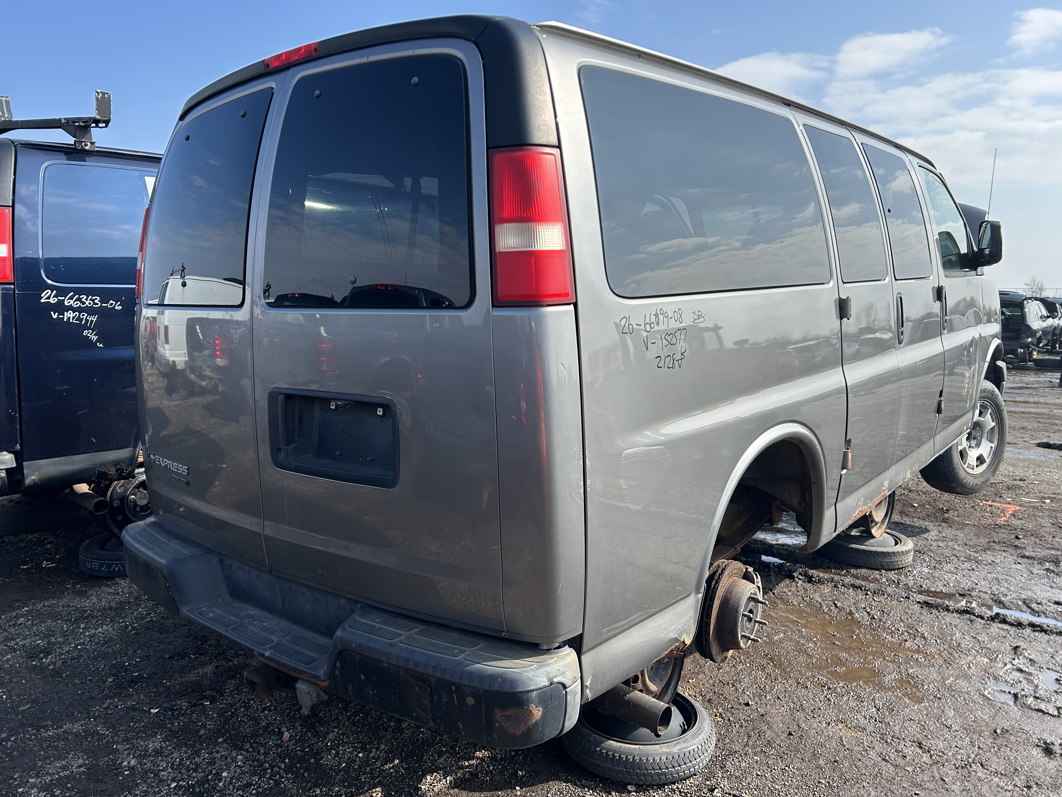 CHEVROLET EXPRESS VAN 2008